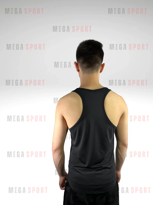 Erkaklar sport maykasi