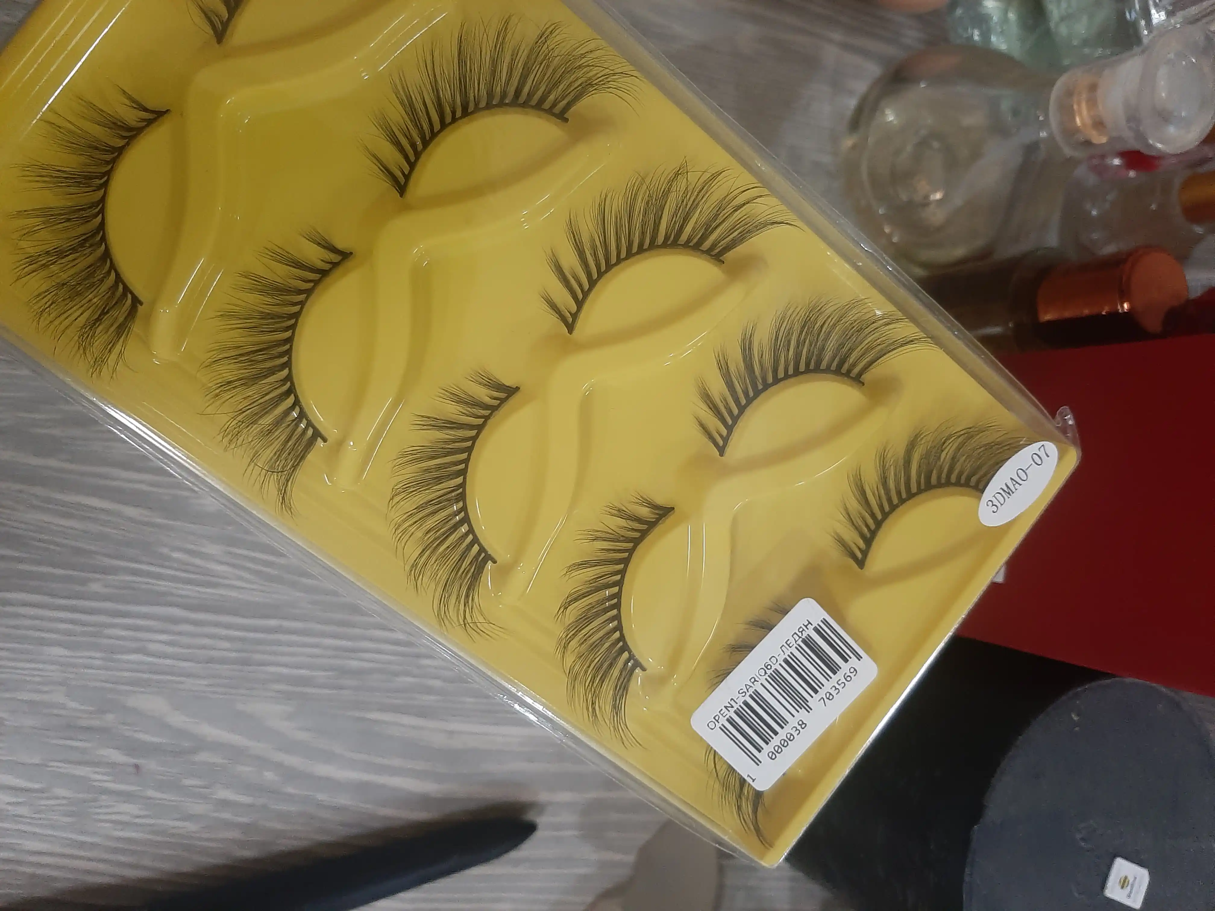 3D effektli ulama kirpiklar