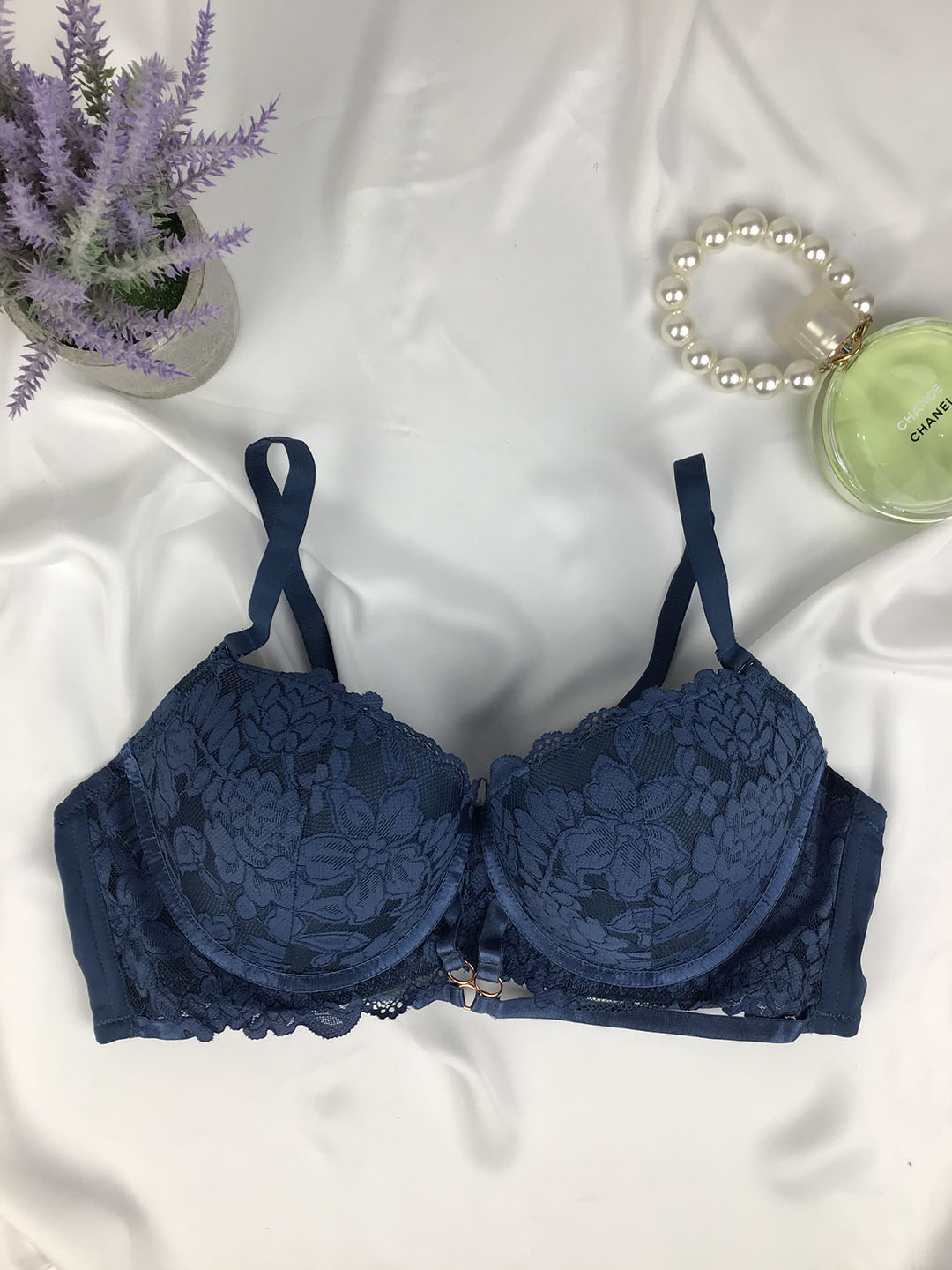 Dasha va Dima porno suratga olishmoqda