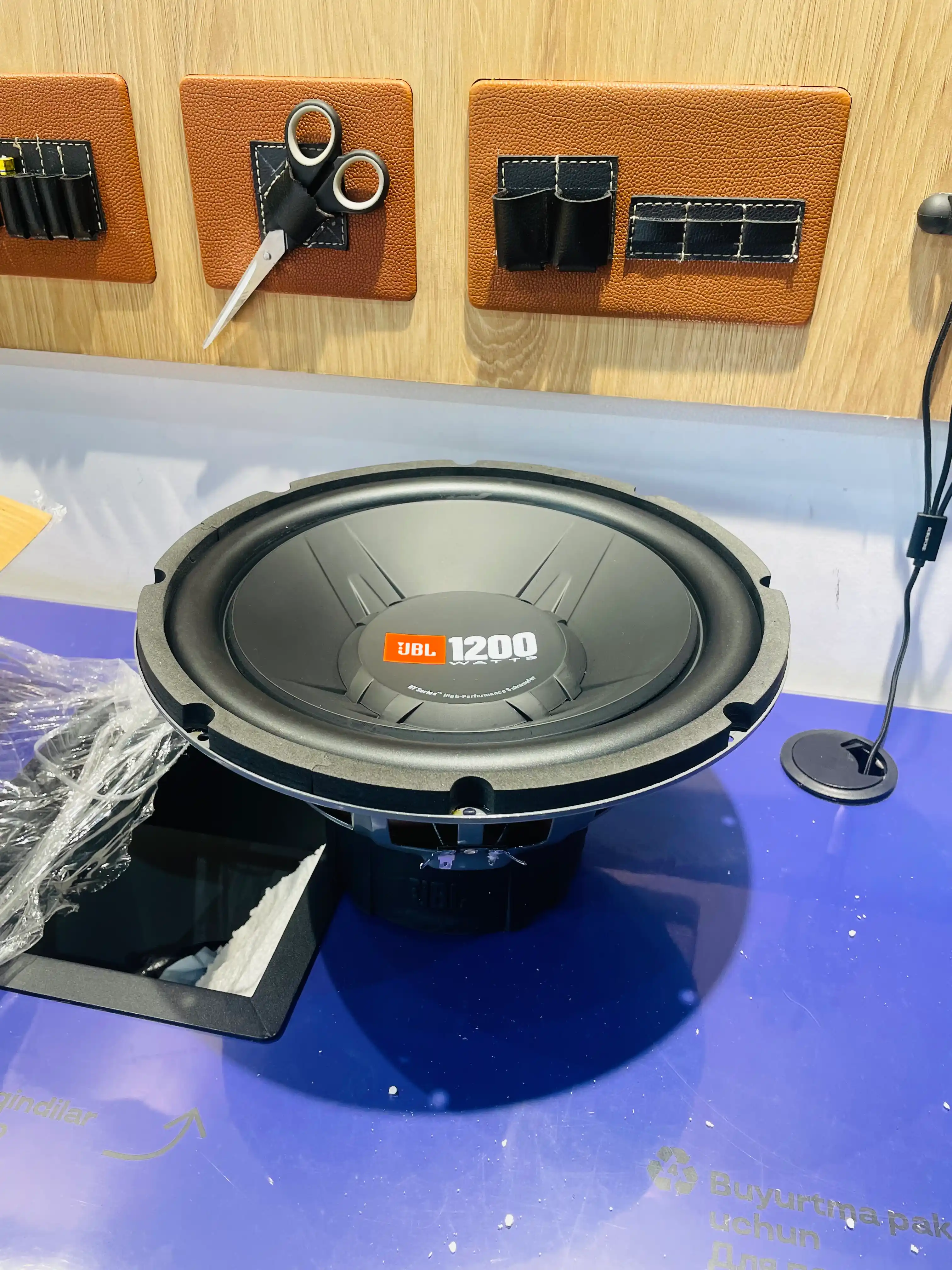 Сабвуфер JBL 1200 GT5 - S12, 1200 Вт