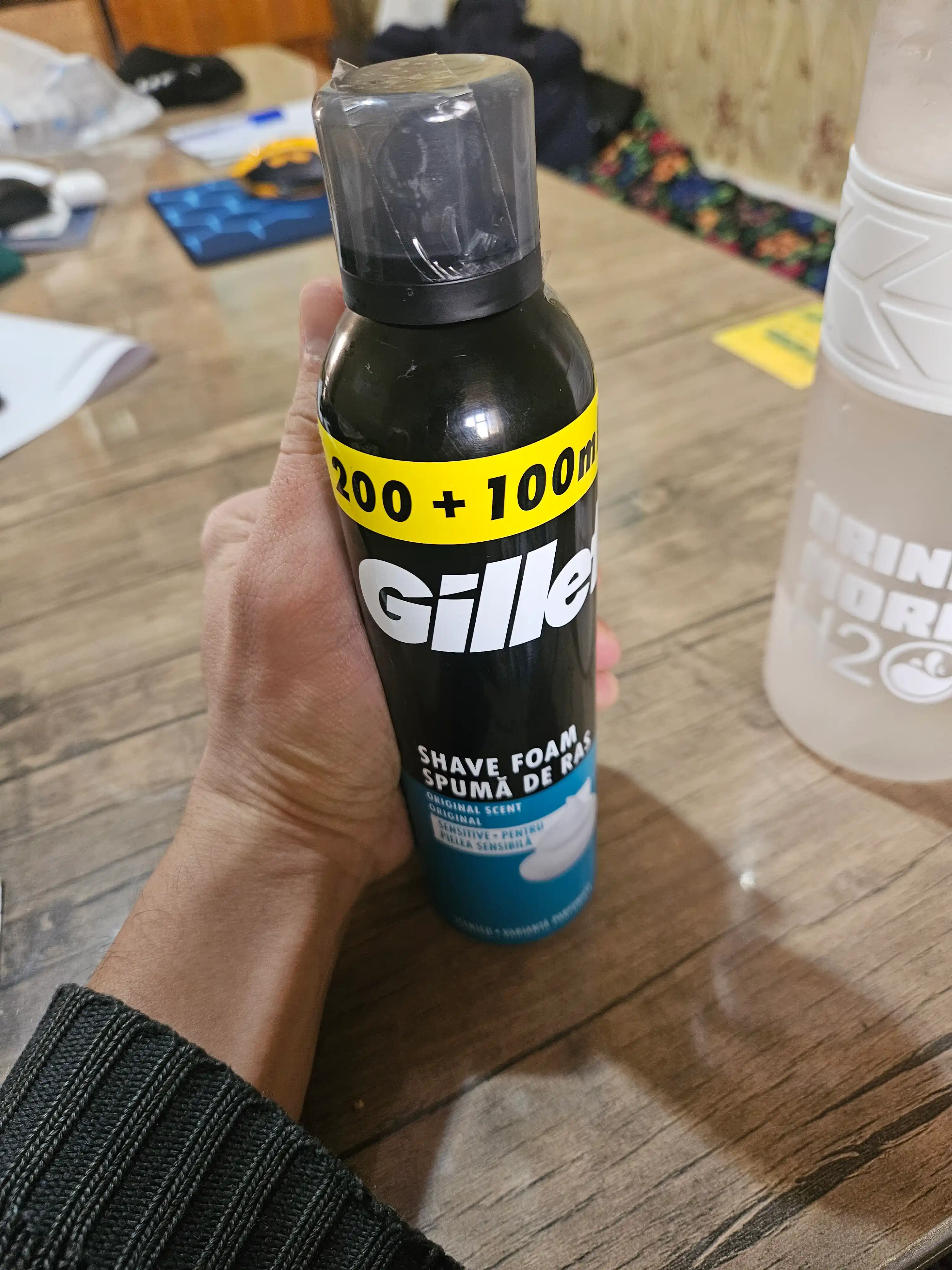 Пена для бритья Gillette Sensitive, для чувствительной кожи, дополнительная защита, 200+100 мл
