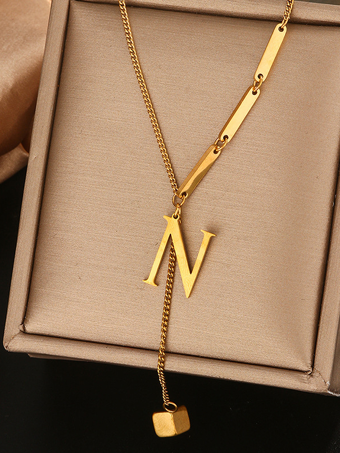 Gozal qiz bilan jinsiy aloqa Pezhnya