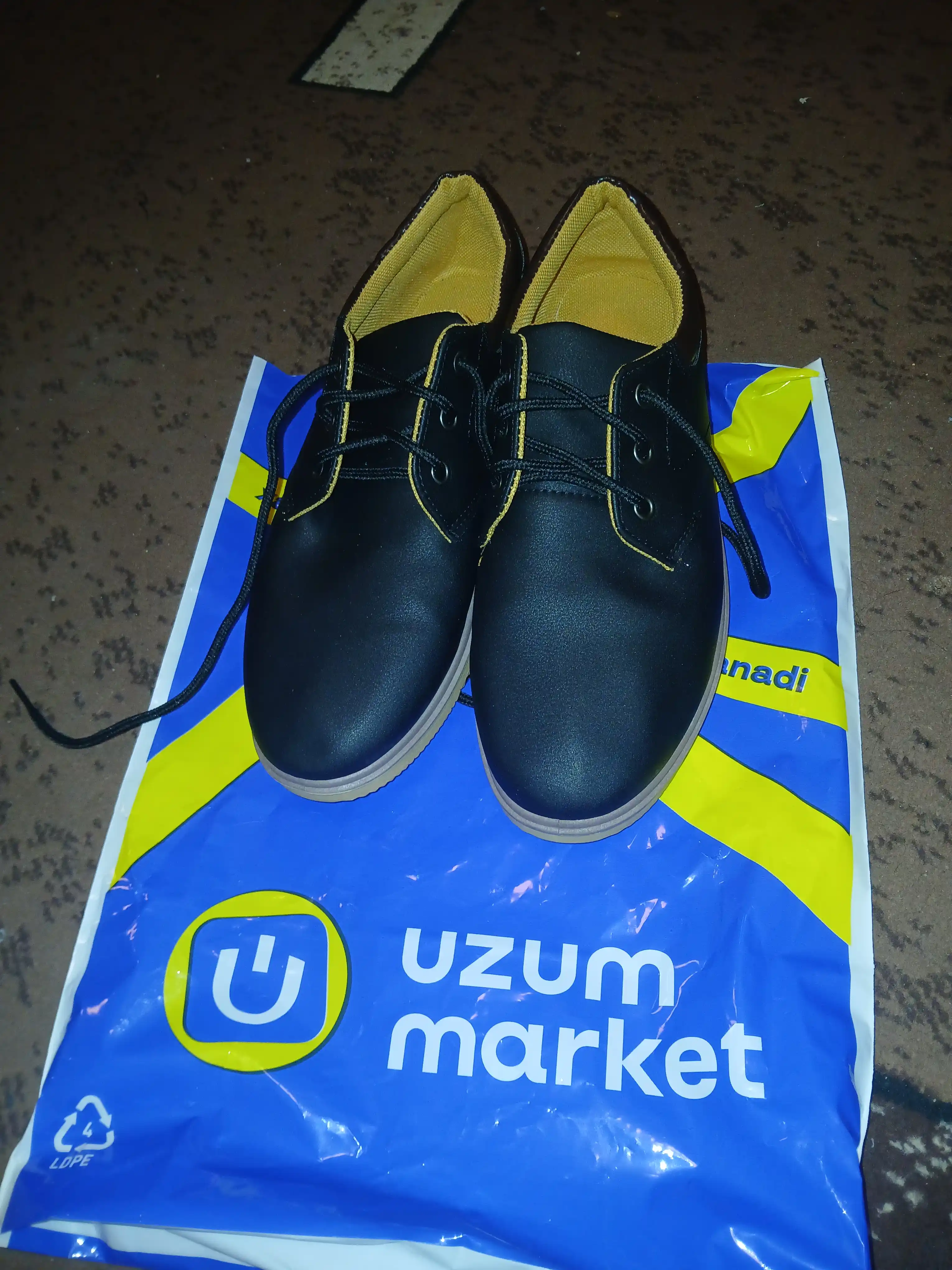 Erkaklar mokasinlari, bahor uchun, kichik o'lchamli