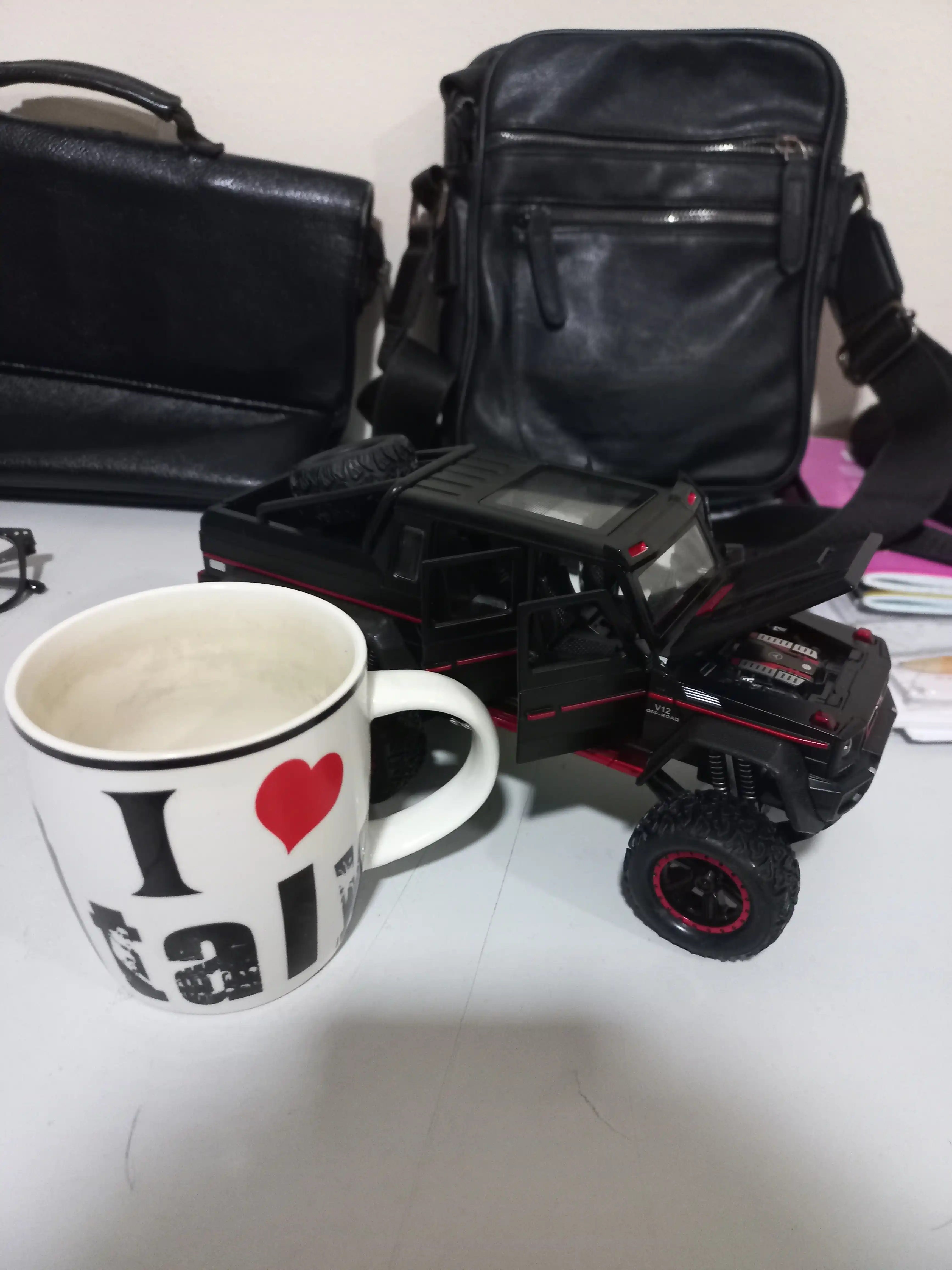 FIDGO avtomobil modeli, Mercedes G63 AMG 6x6