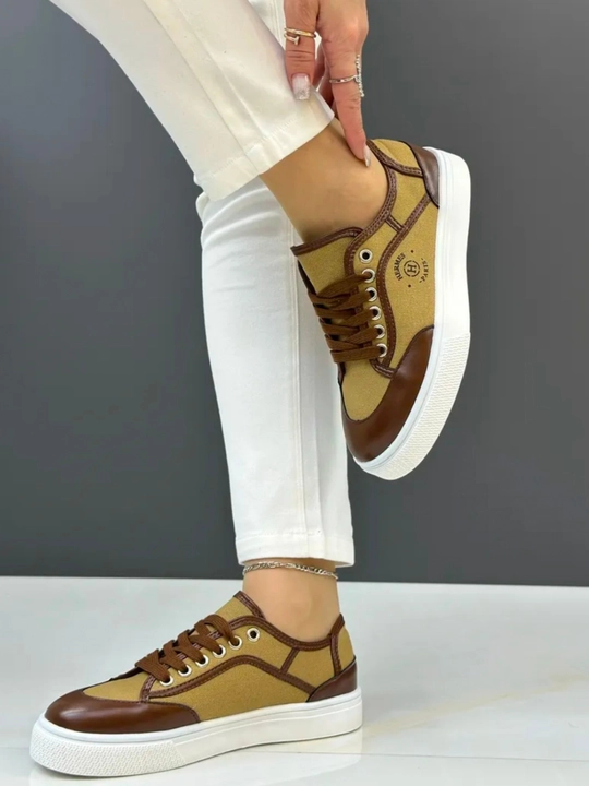Ayollar uchun kedalar Hermes