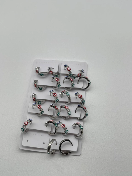 Серьга,серьги,украшение,кольцо,ободок,сумка,туфли,бант,тени,помада,SPF крем,тональный,пудр