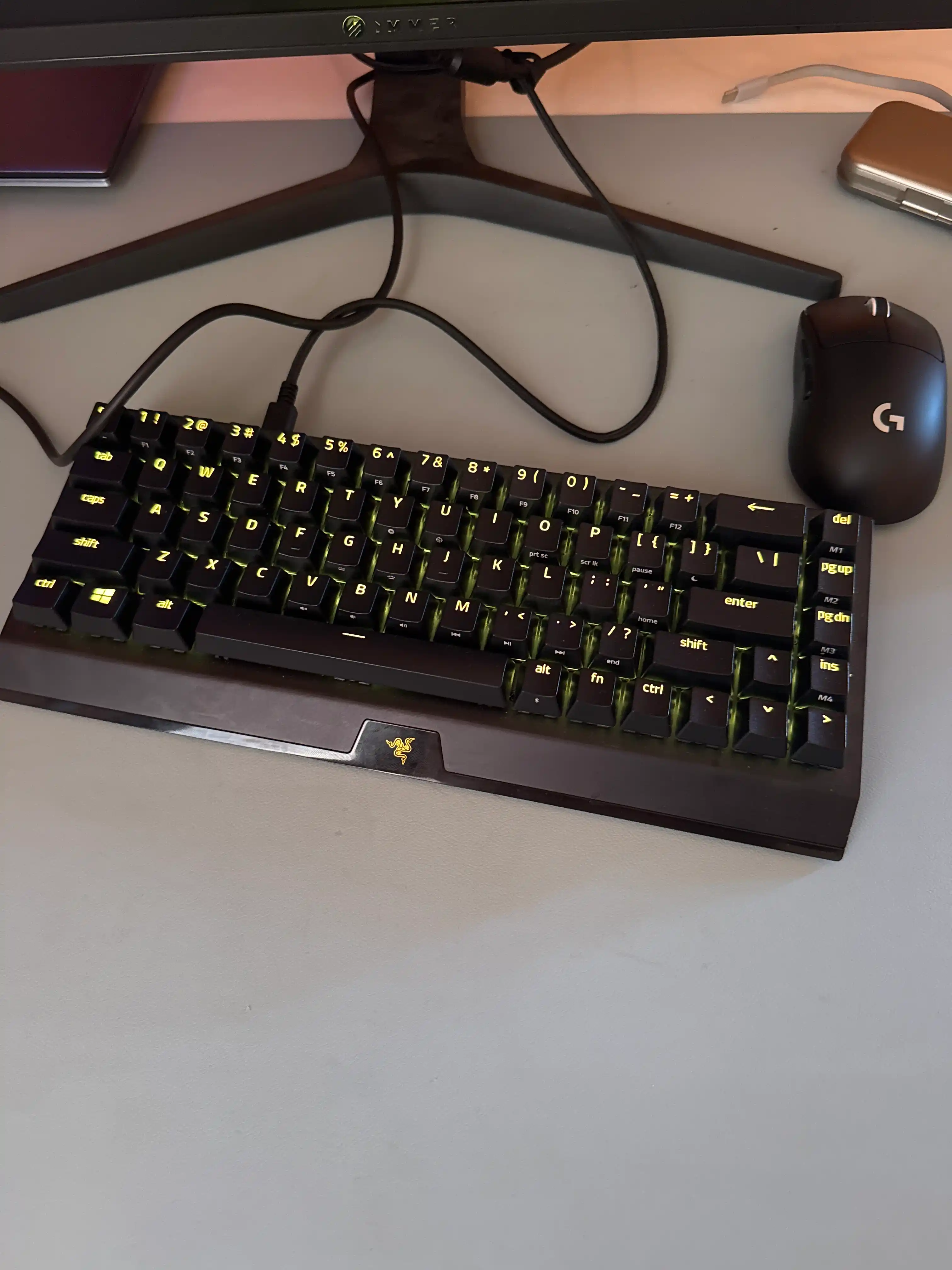 Razer BlackWidow V3 Mini HyperSpeed RGB simsiz oyin klaviaturasi RZ03-03890100-R3M1