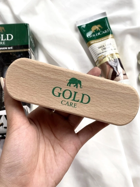 Комплект по уходу за обувью Gold Care, крем для ухода 80 мл и деревянная щетка - 