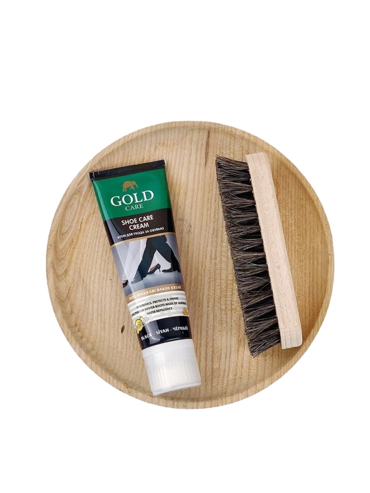 Oyoq kiyim parvarish qilish to'plami Gold Care, parvarish kremİ 80 ml ​​va yog'och cho'tka