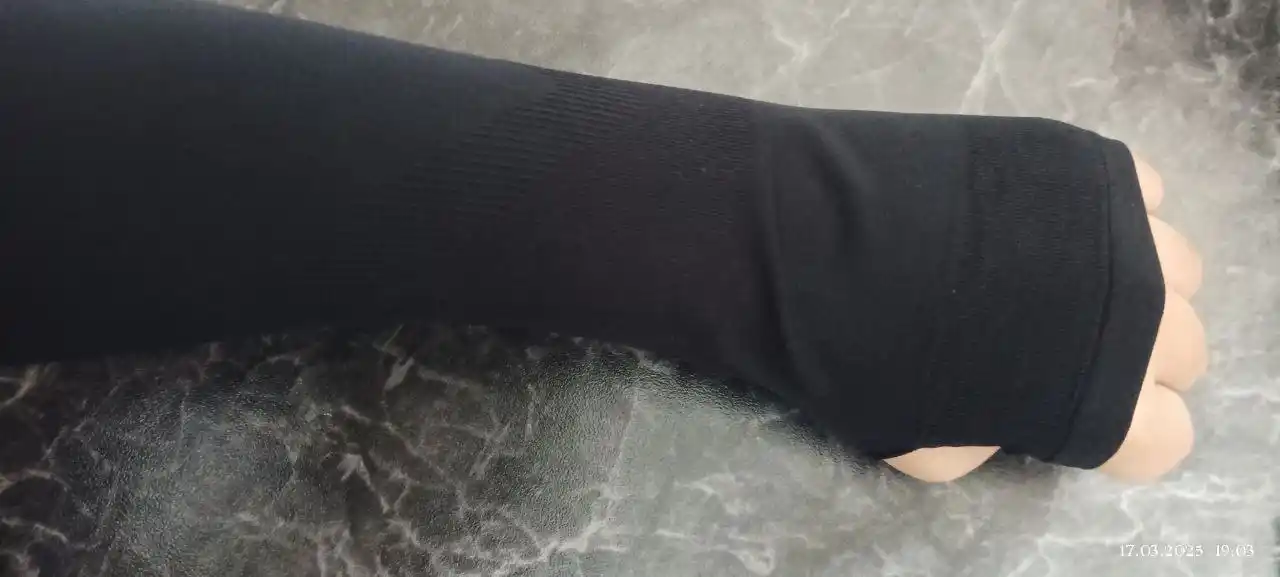 Quyoshdan himoyalovchi yenglar, fitnes uchun, uniseks