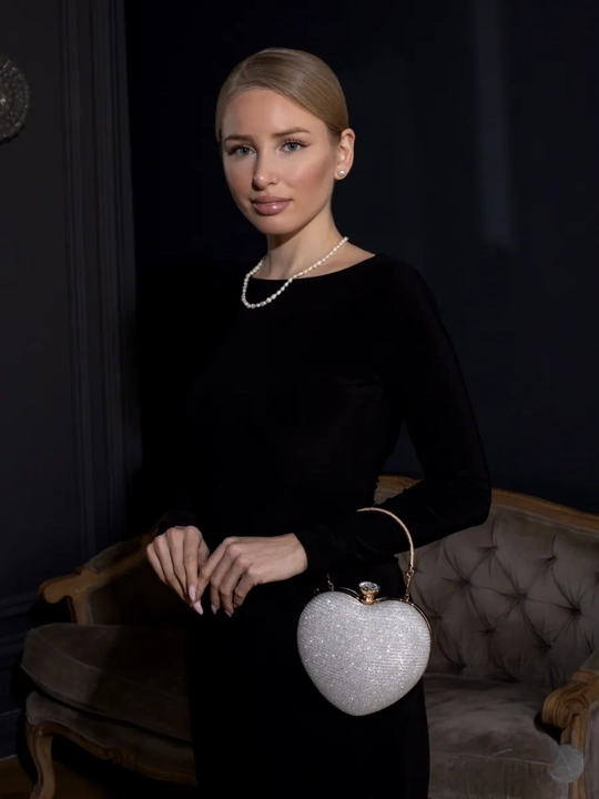 Ayollar sumkasi kross-bodi, yelkama yurak shaklida Xayitga sovg'aga