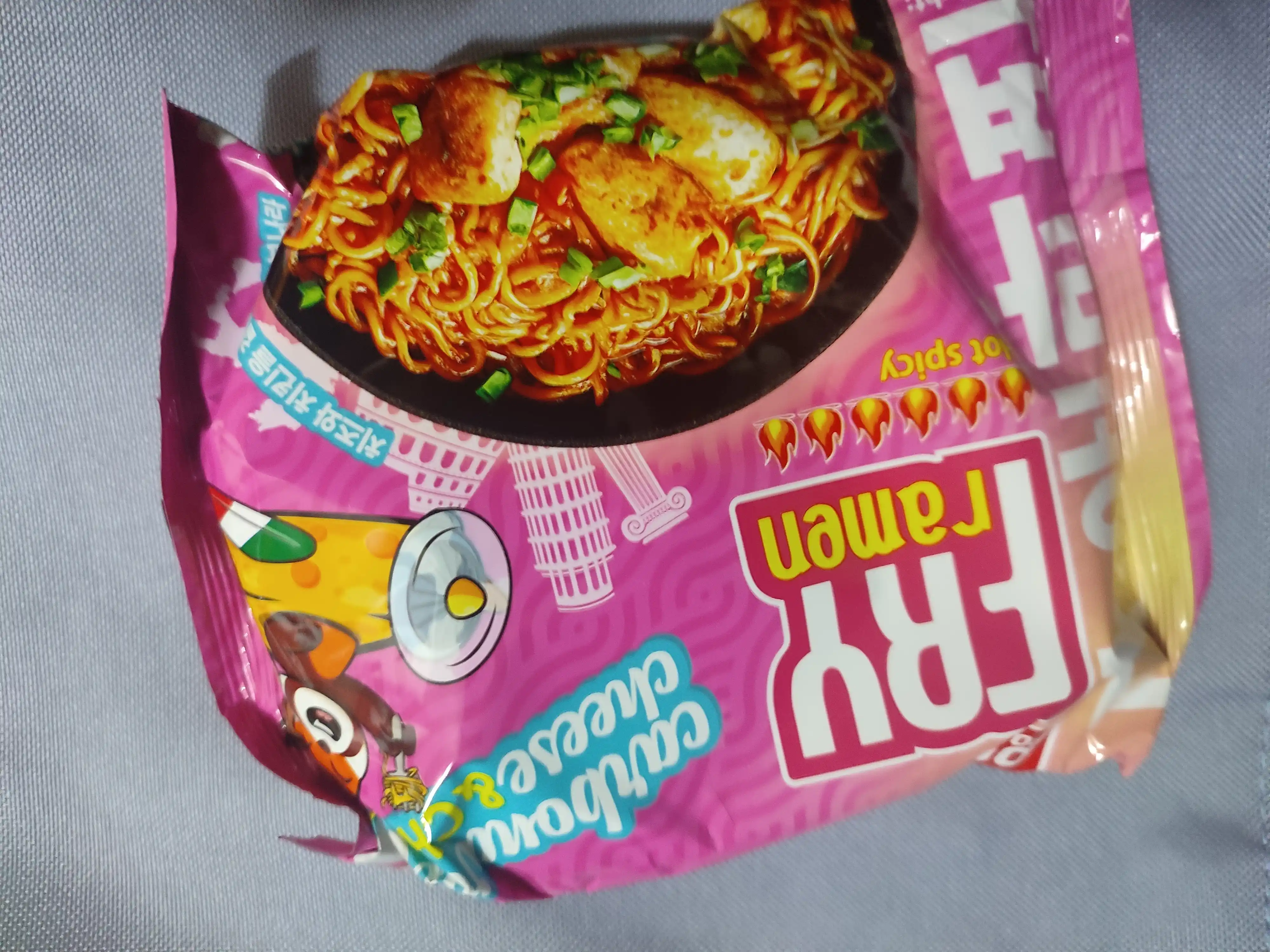 Tez tayyorlanadigan lapsha, FRY Ramen, karbonar pishlog‘i, tovuq ta’mi bilan, 111 g
