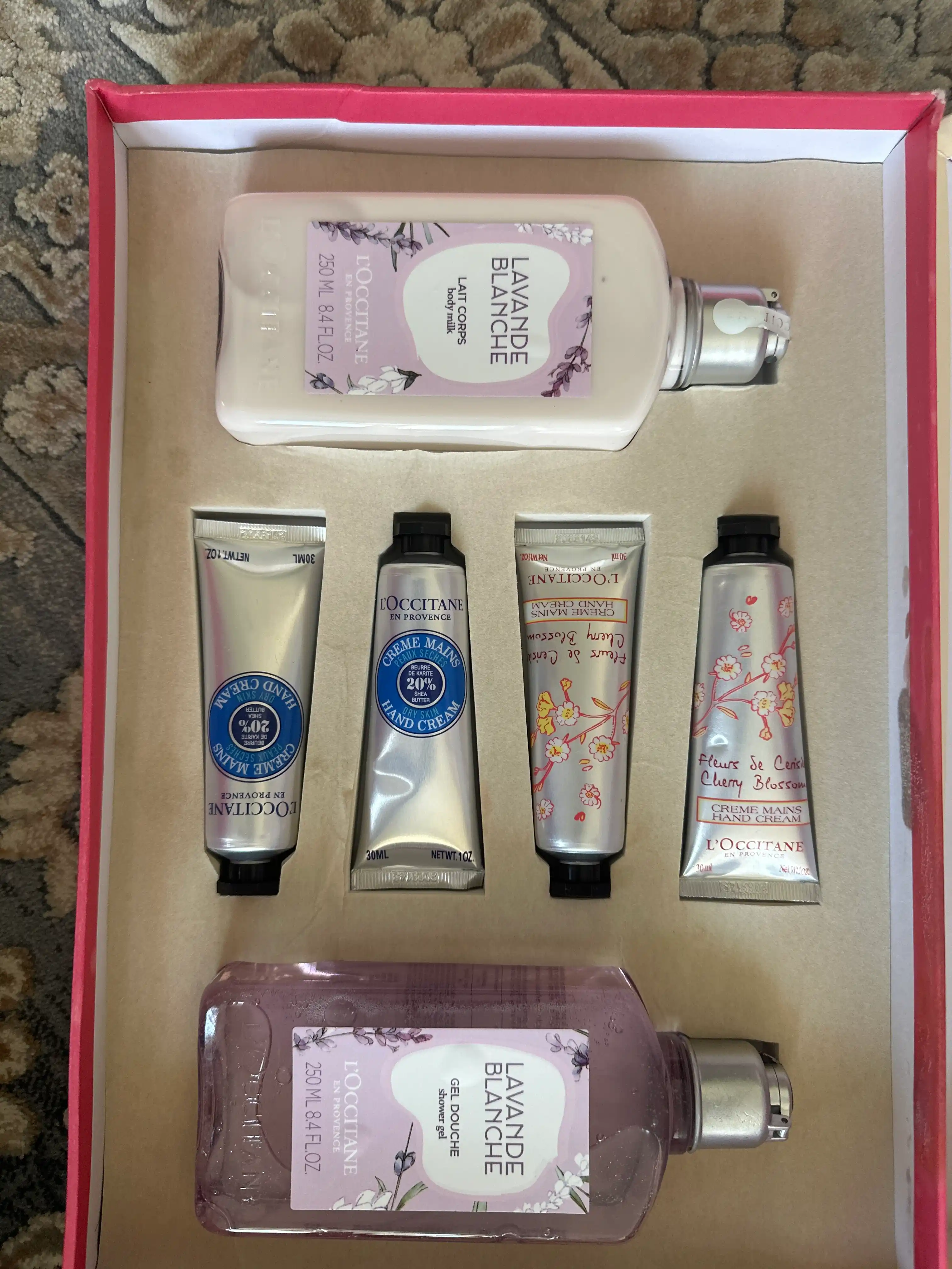 Набор для ухода за кожей Loccitane, лосьон, гель, крем