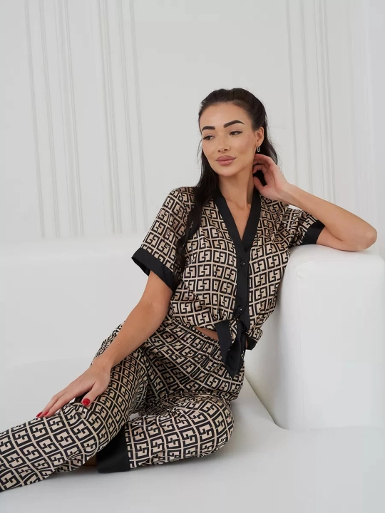 Shim va ko‘ylakli ipakli pijama