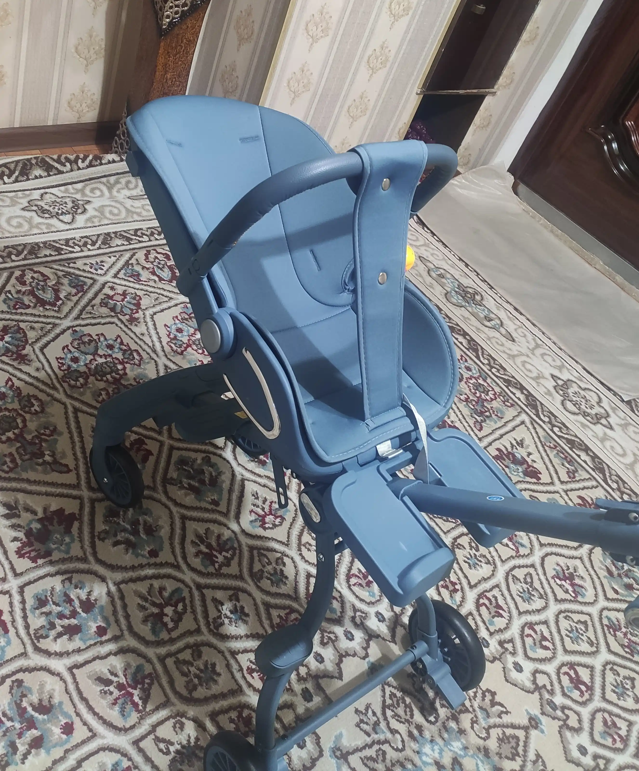 Детская коляска M2, с подсветкой и музыкой, вращающаяся на 360, для путешествий