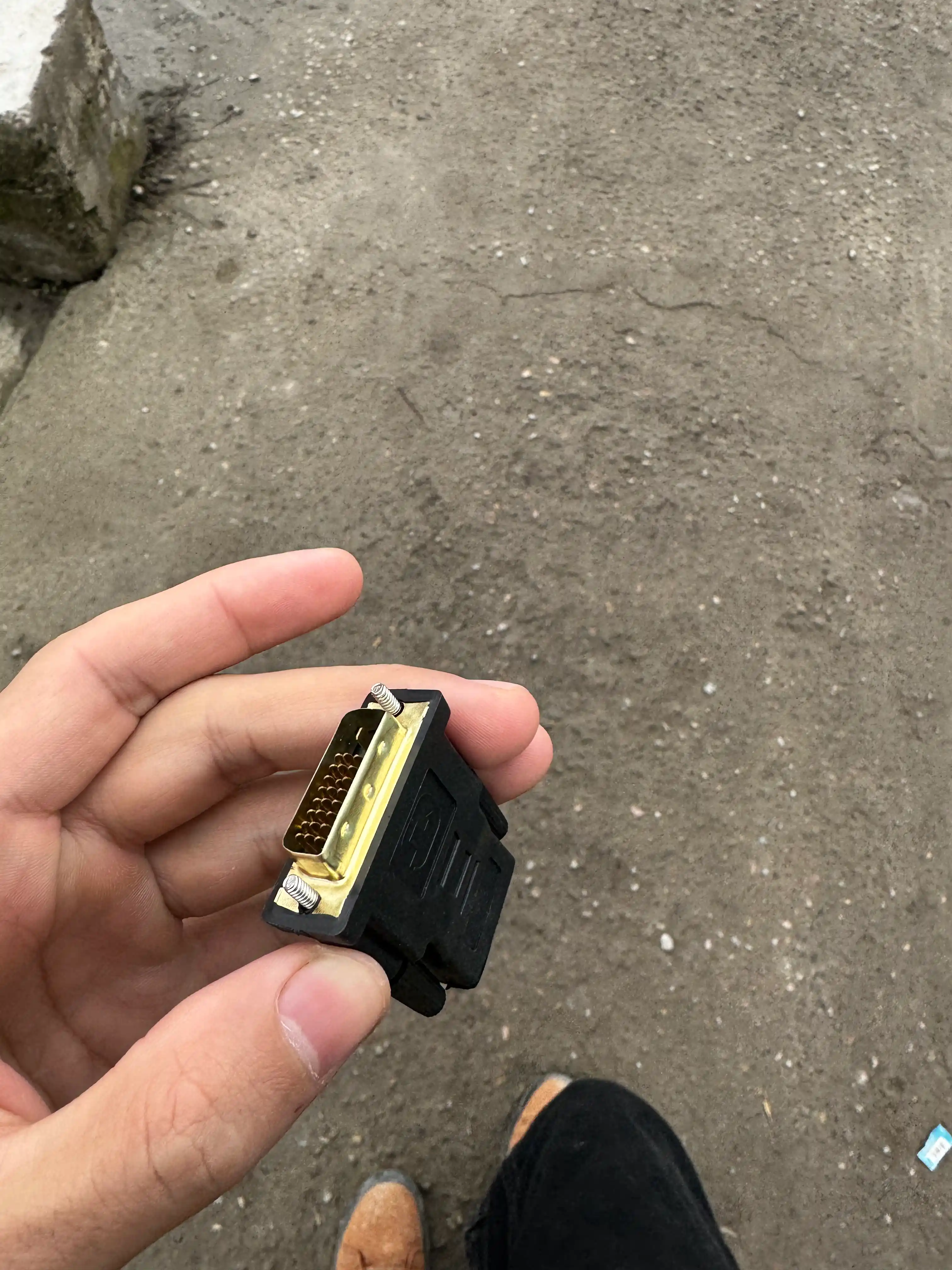 Adapter HDMI F - DVI-D 24+1 M HDMI-dan DVI-ga minusli