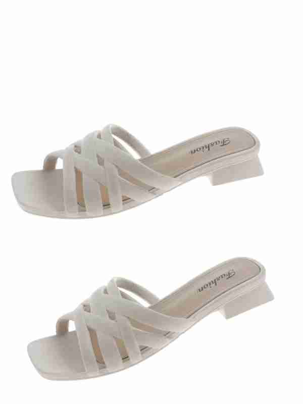 Jojalar qora yigitlarning eshaklarini yalaydi