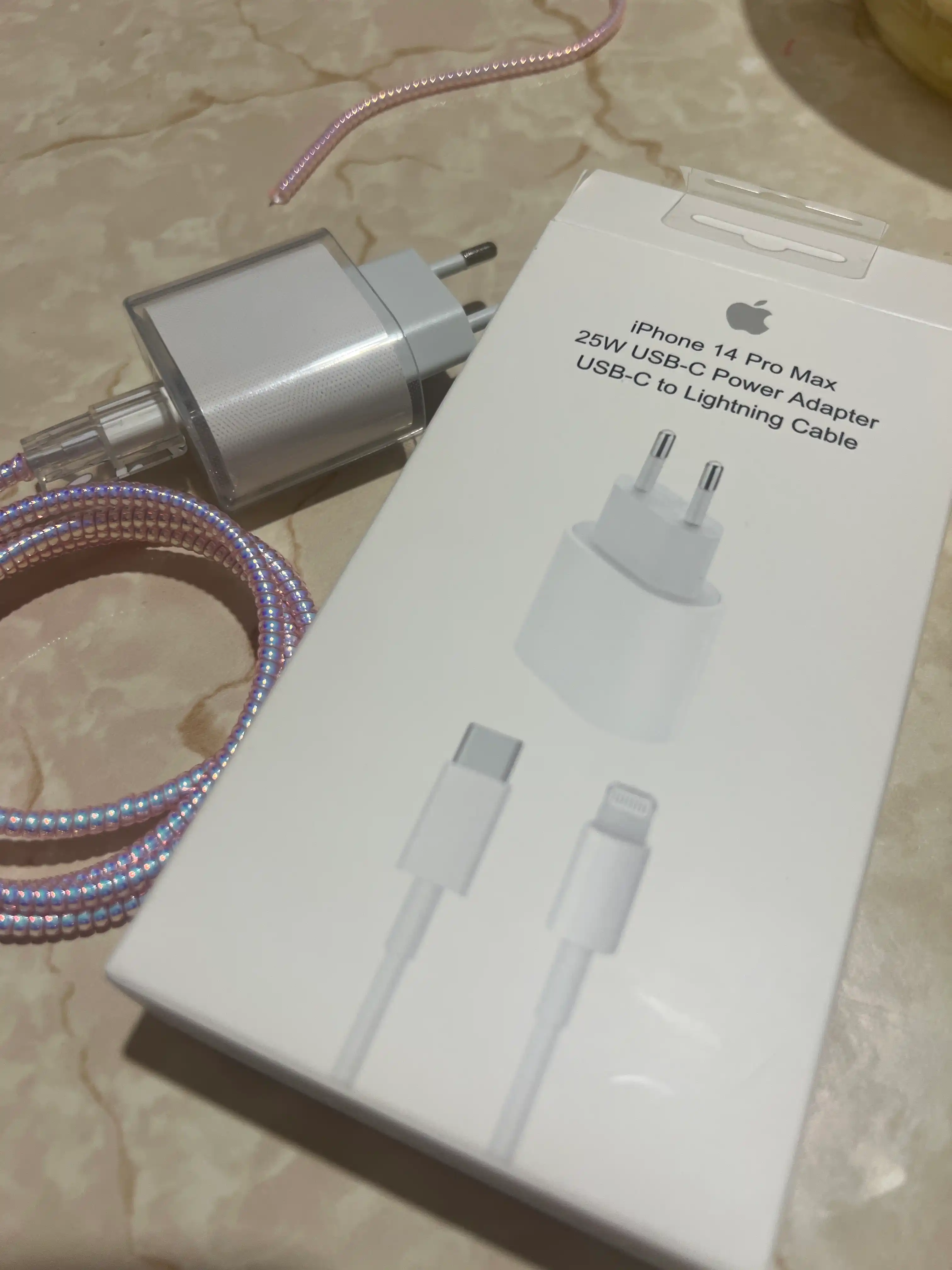 Iphone zaryadka 16 Pro MaxType-C/USB-C Lightning  va tezkor zaryadnik kabeli, 25 Vt