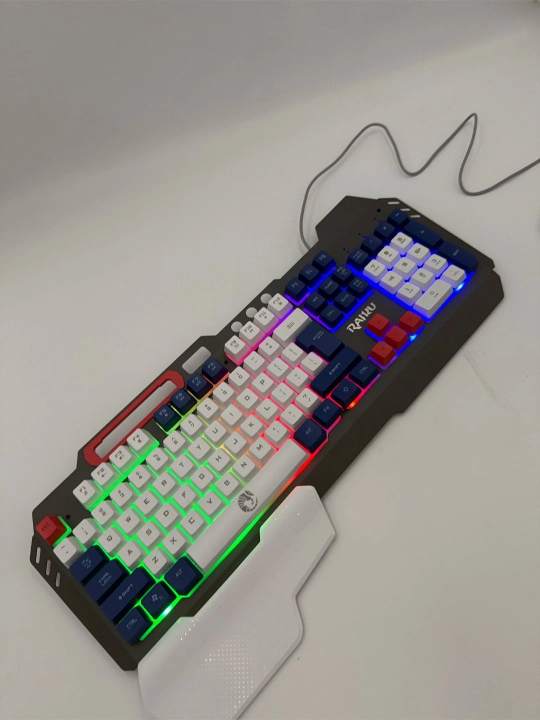 O'yin uchun smart klaviatura va sichqoncha RGB yoritgichi bilan, LED chiroqli