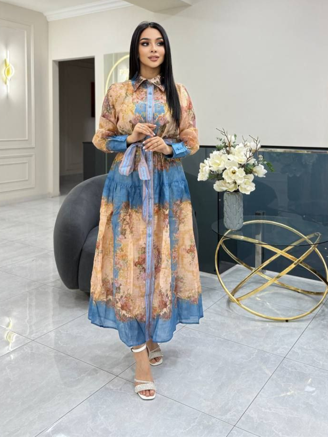 Yalangoch ayollar fotosuratlarini onlayn tomosha qiling