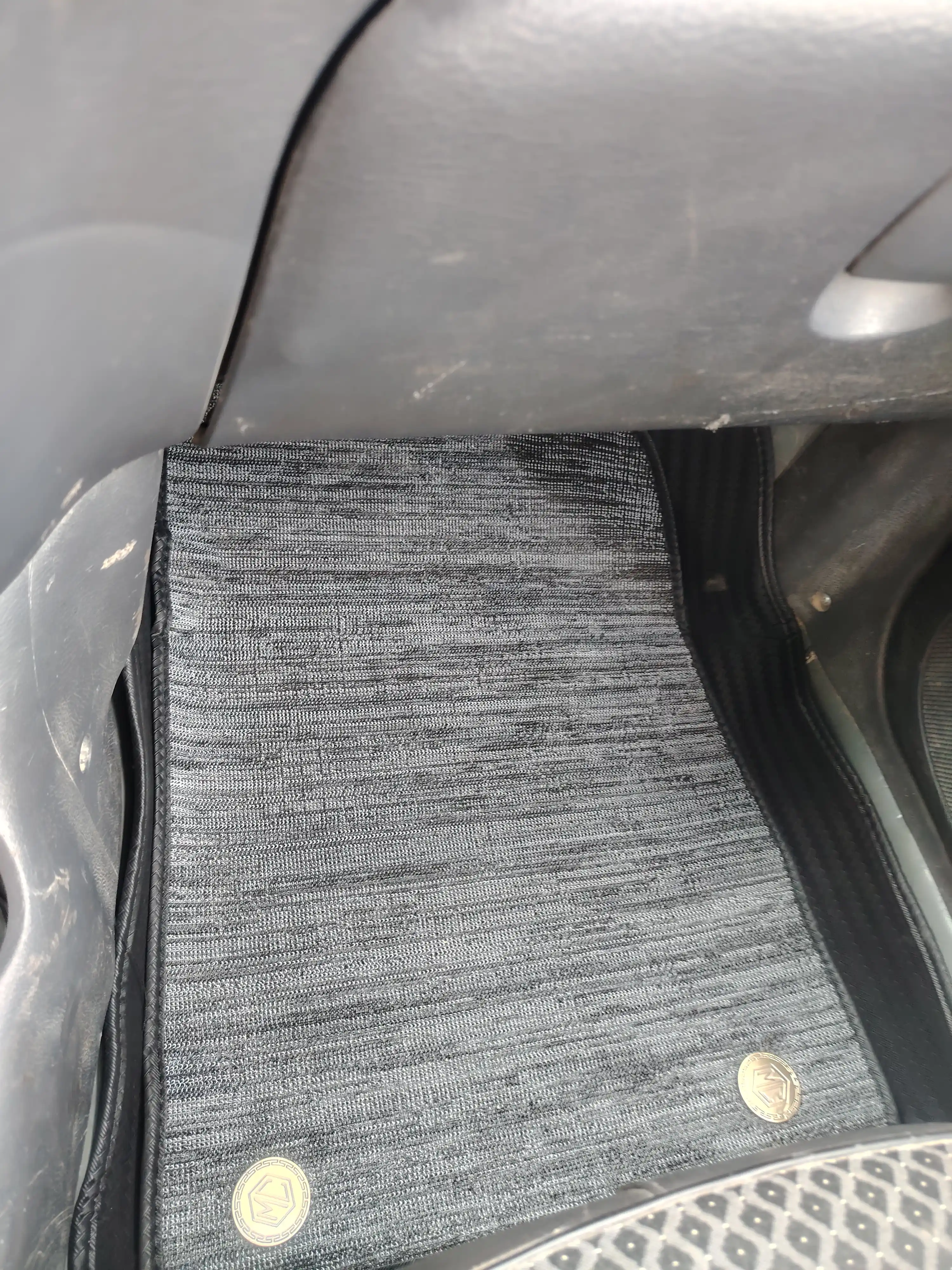 Коврики в салон автомобилей Chevrolet 7D, Damas,Onix, Matiz, Nexia, Epic, Captiva, Tracker