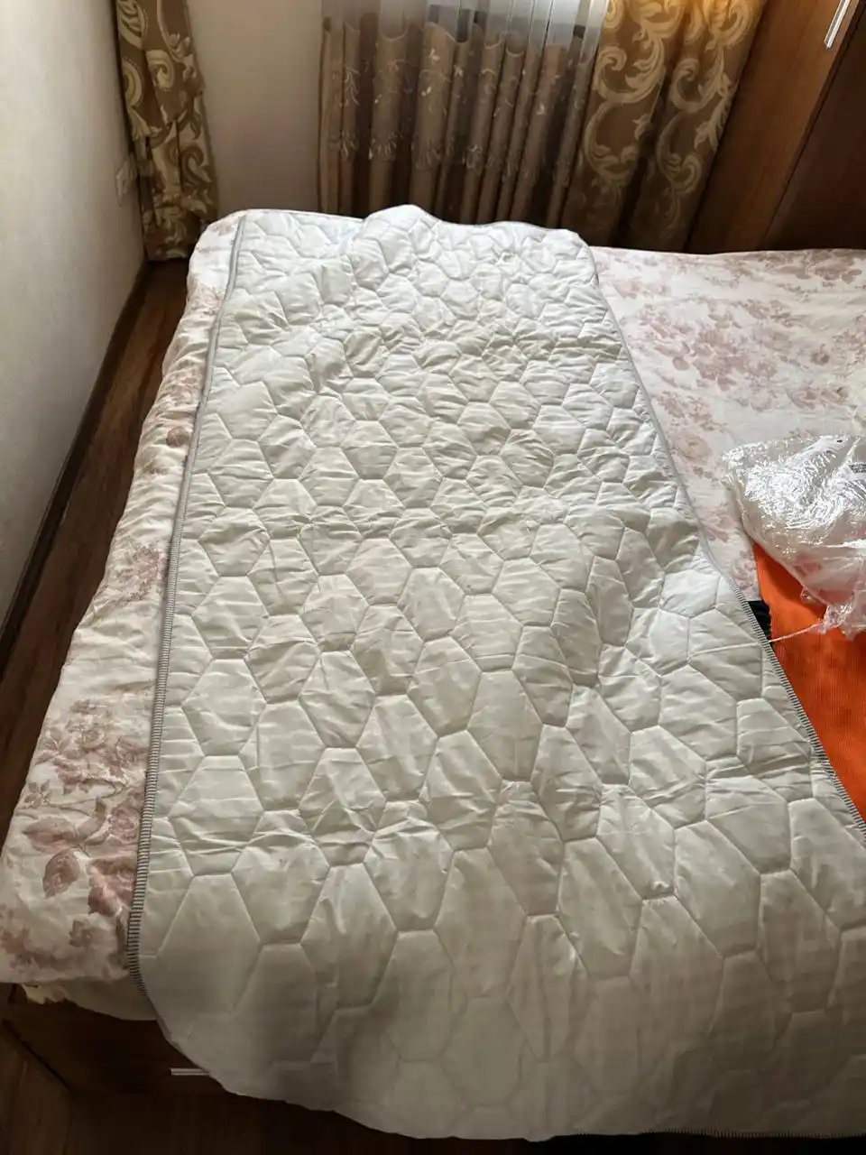To'shak yostig'i, elastik tasmalar, eko-bambuk, sintetik qishlashtirgich, Rania, o'lchamlari 90 * 200, 160 * 200, 180 * 200