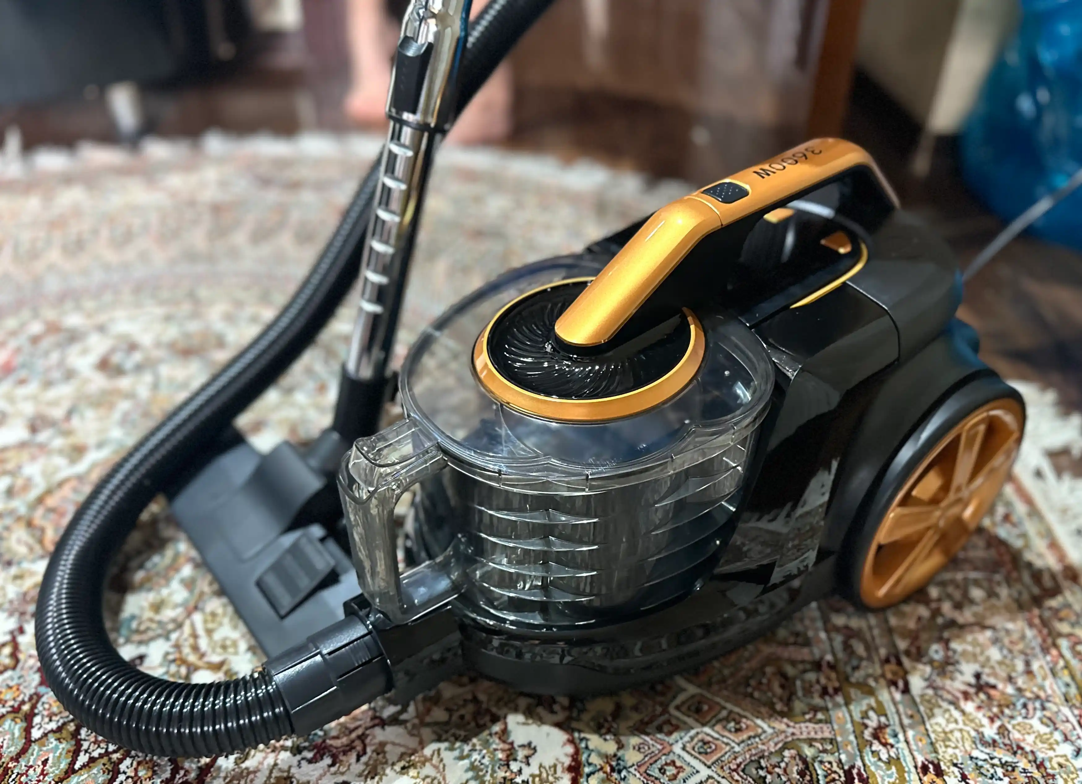 Пылесос без мешка BOSH KPA26C, мощный 3600W
