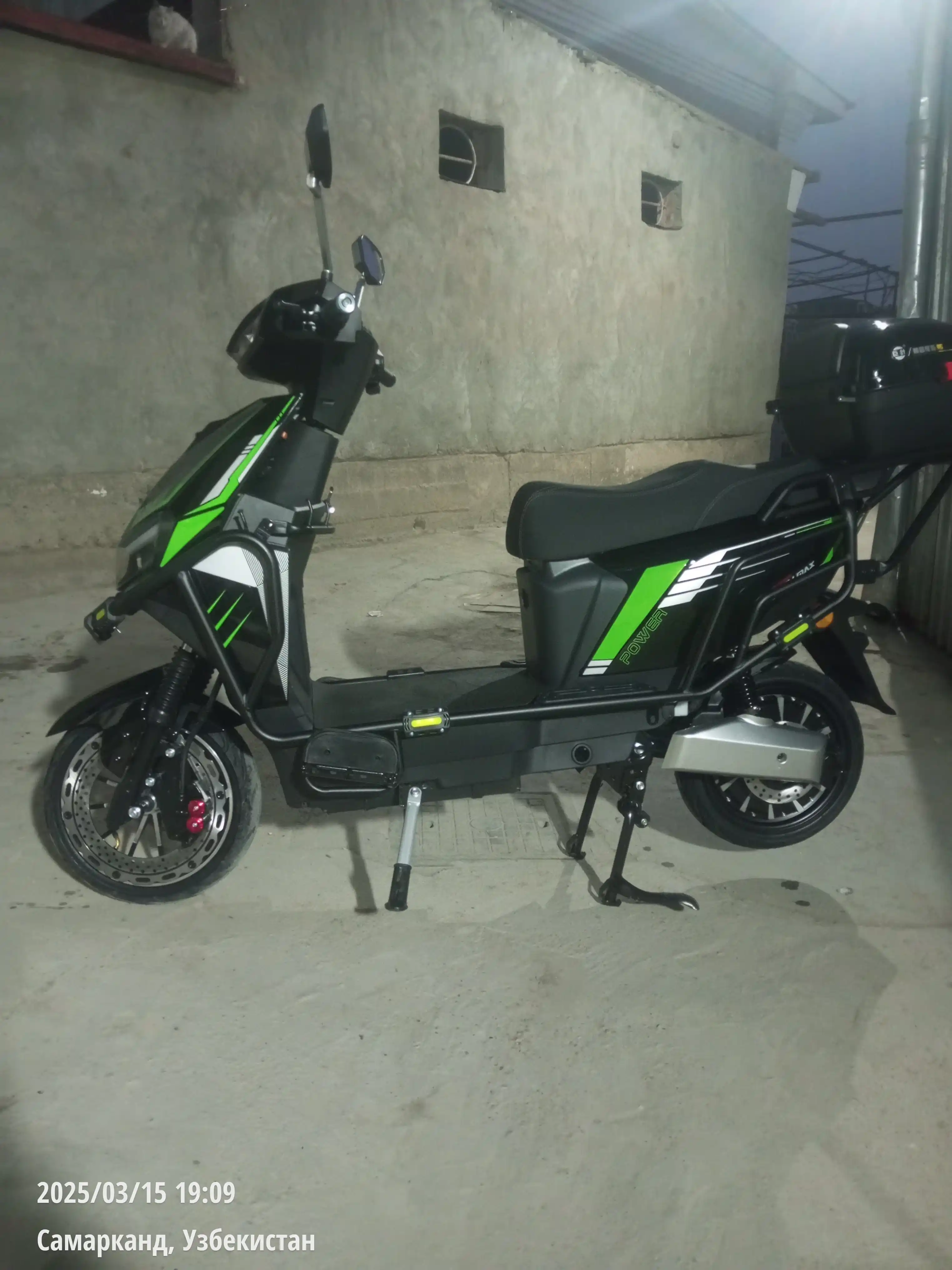 Elektr skuter, sayohat qilish uchun eng yaxshi tanlovdir, jim va ekologik toza