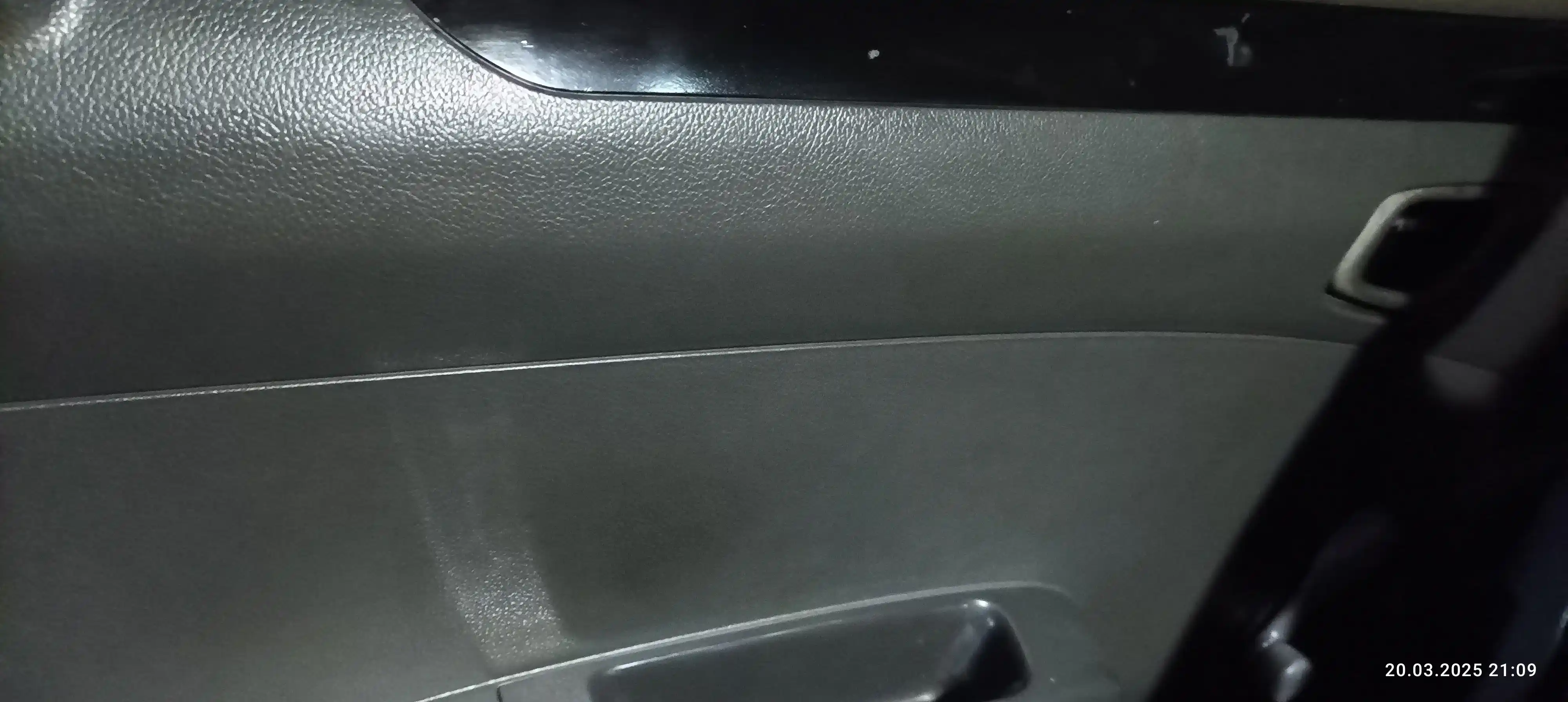 Полироль для пластика, кожи и резины Clean-Mach для салона авто, защита и блеск, 500 мл