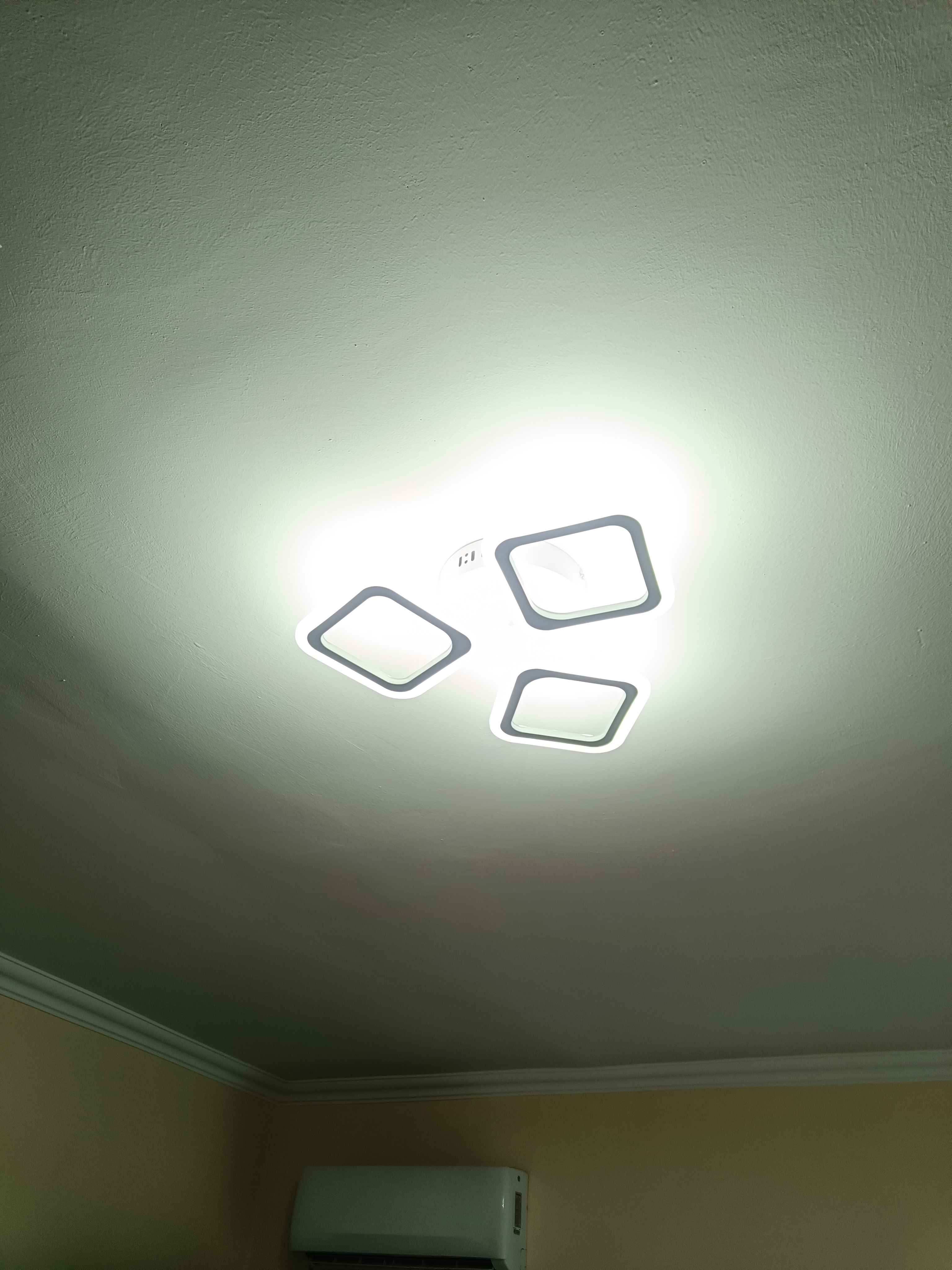 Qandil LED, 3 xil yoritish rejimli, pult bilan, yotoqxona, zal, koridor uchun