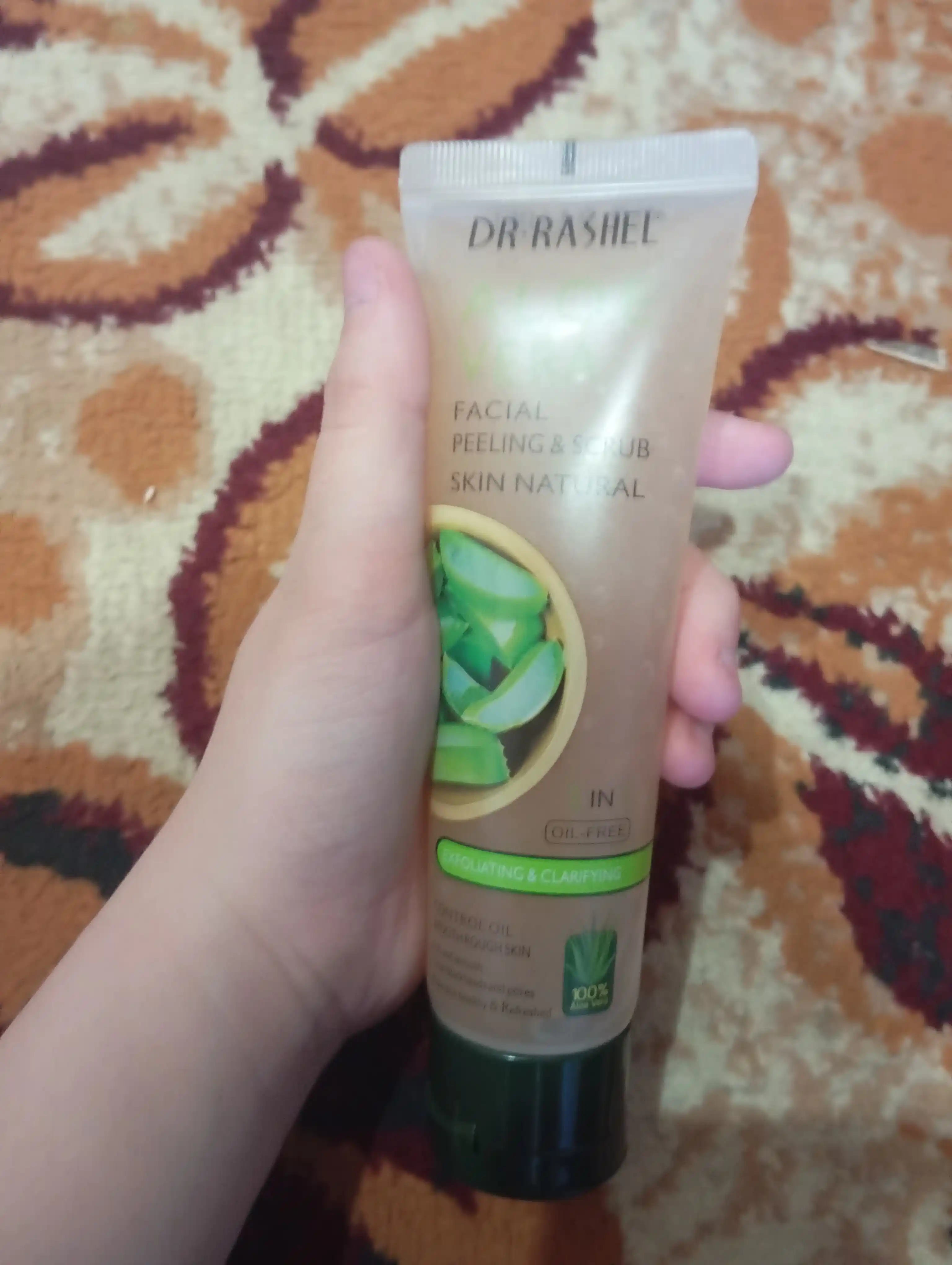 Aloe vera ekstrakti bilan yuz uchun namlantiruvchi piling-skrab, Dr. Rashel, 100 ml