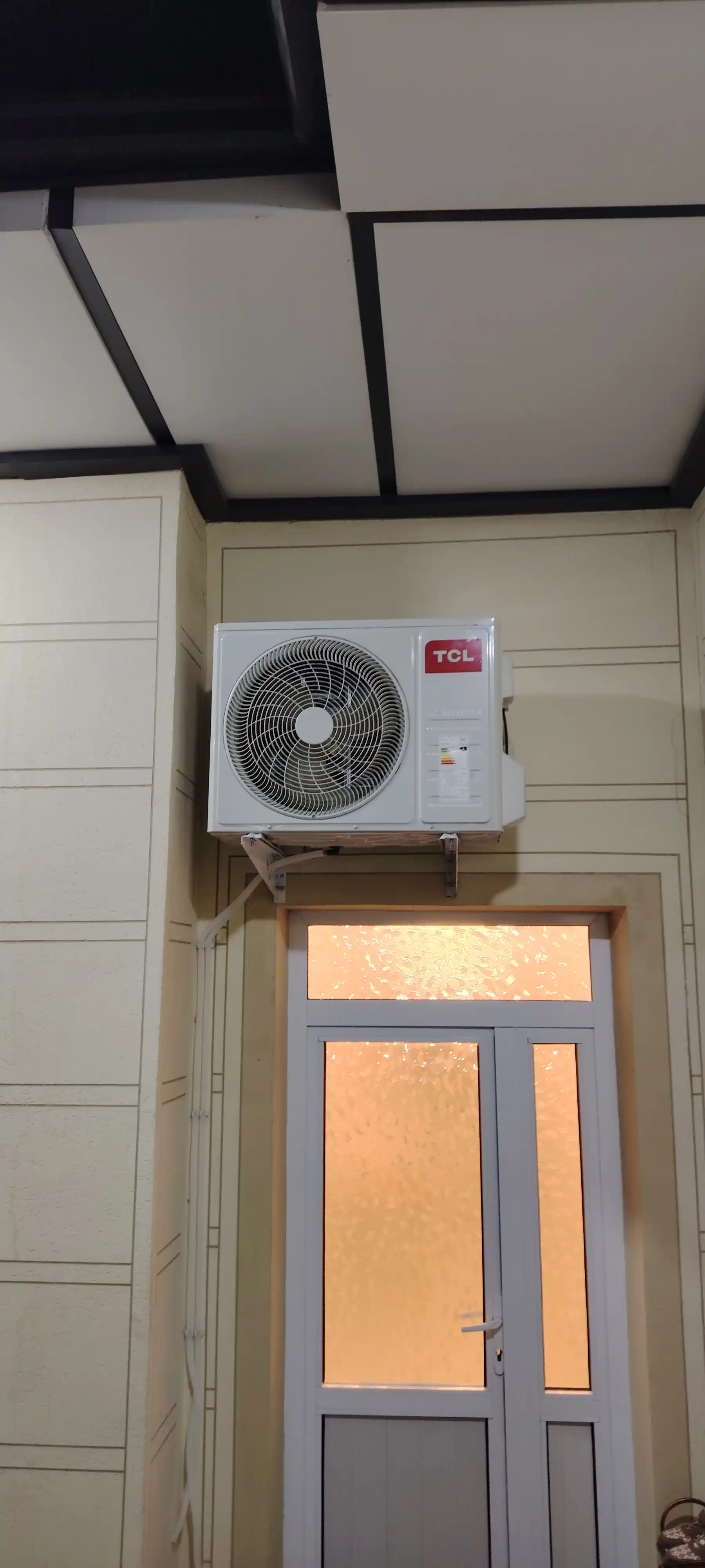 Konditsioner SPLIT TCL 12, 24 Invertor, 70 kvadrat metrgacha
