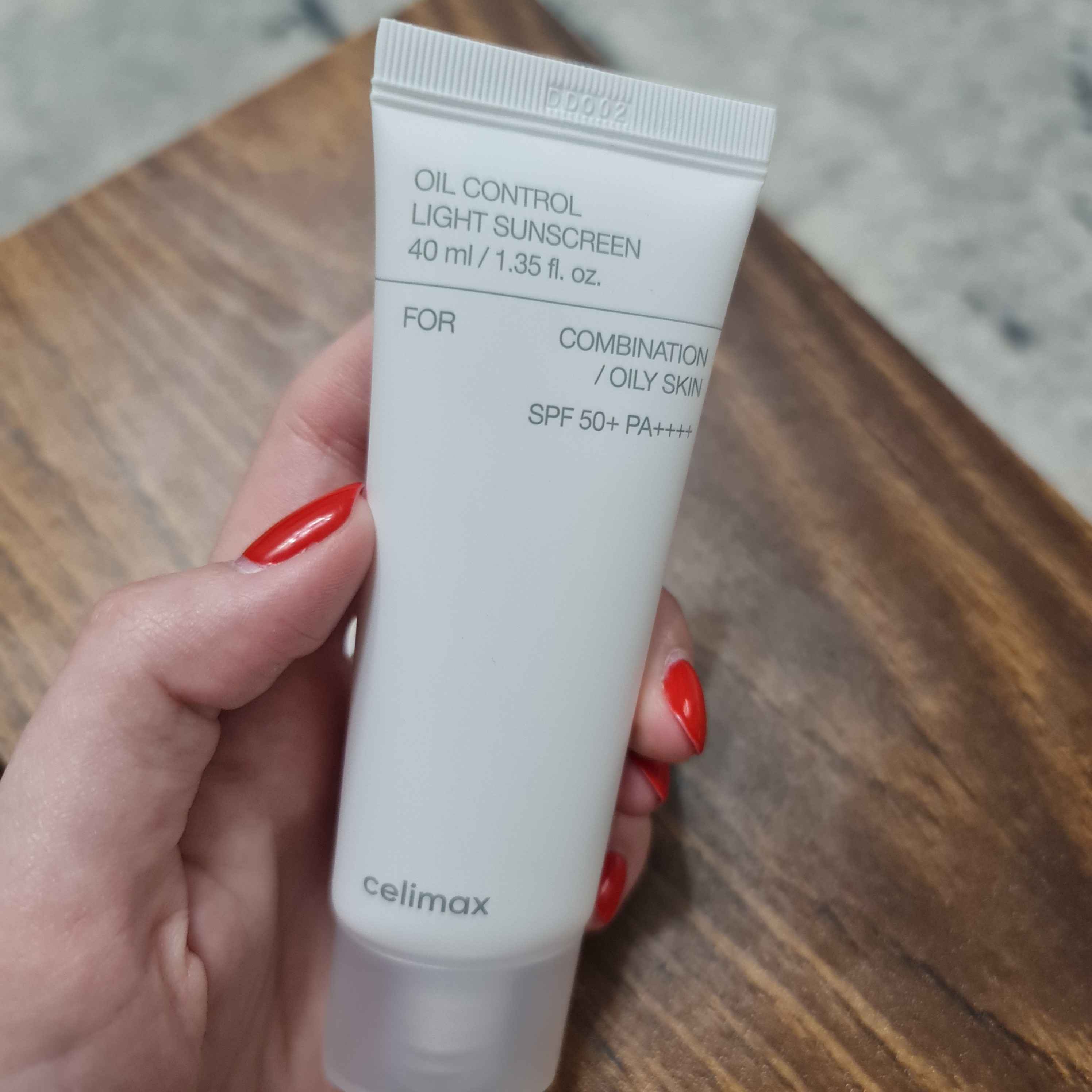 Quyoshdan himoyalovchi krem SPF 50+ PA++++ Celimax