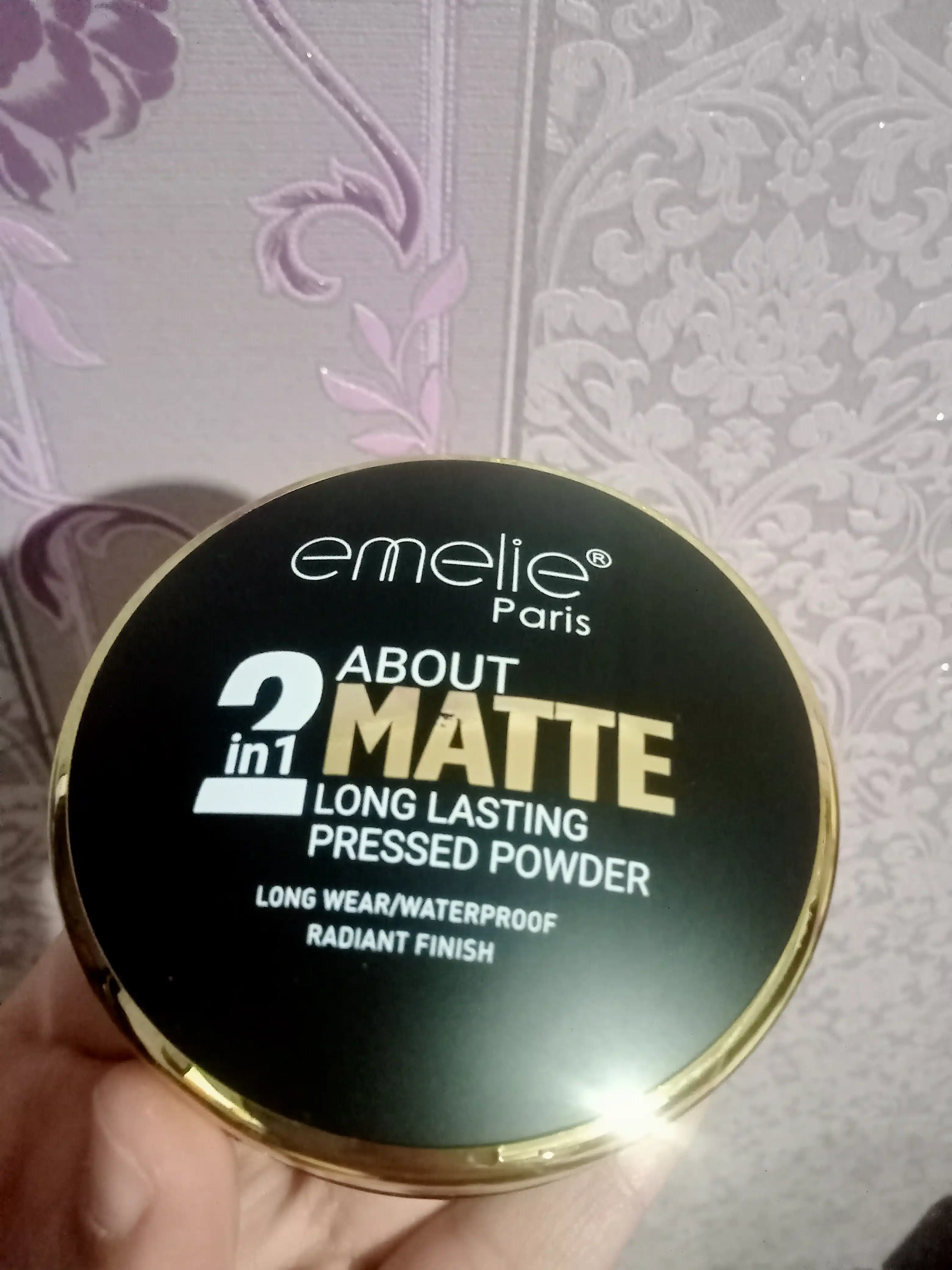 Emelie matlovchi upa, 01 va 02, 2 tasi 1 da, 24 soat mat tekislaydi, SPF 15