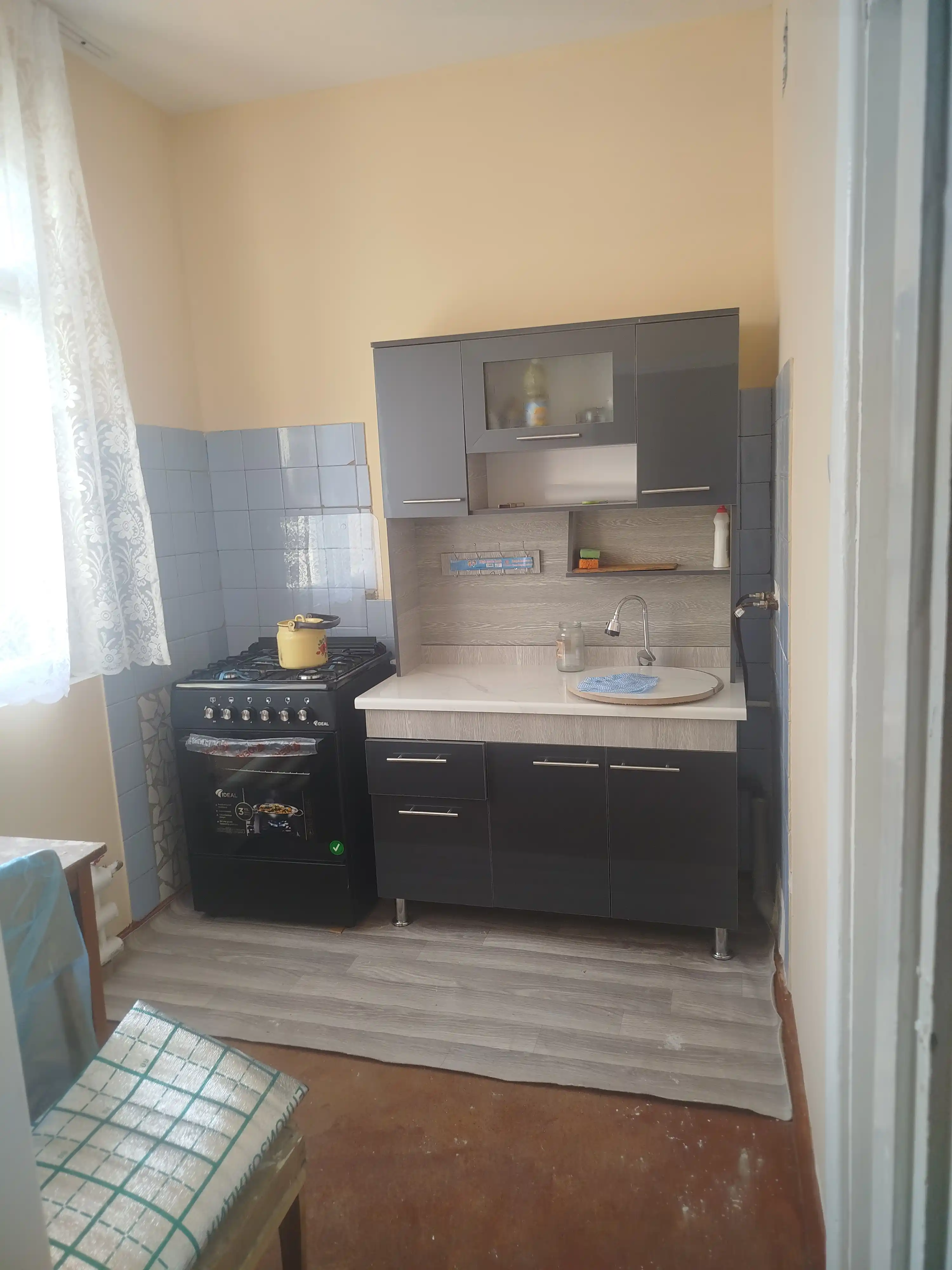 Gaz plita Ideal L110, 4 konforkali, pech hajmi 65 litr, 60 * 60