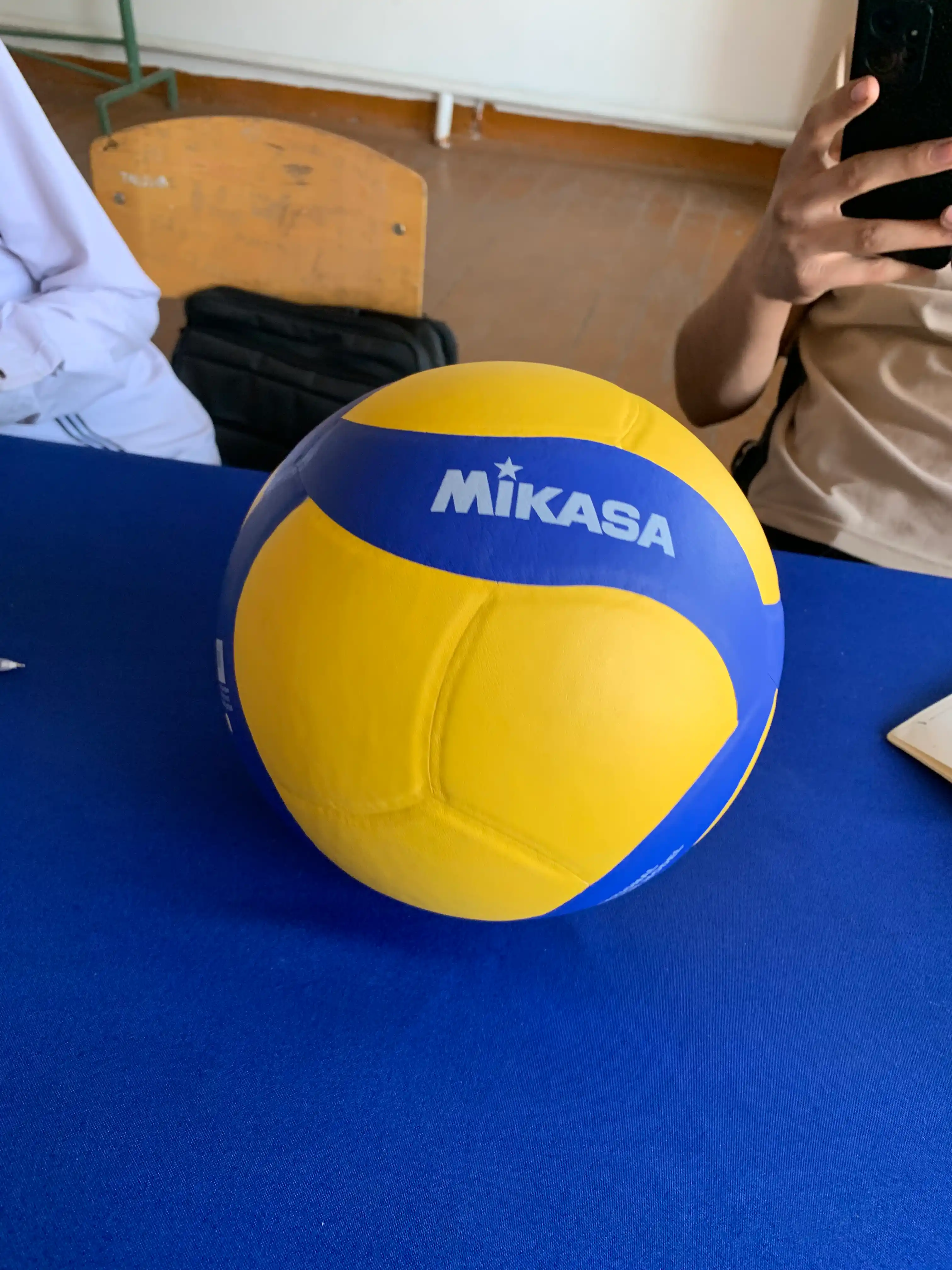 Voleybol to'pi MIKASA V330W