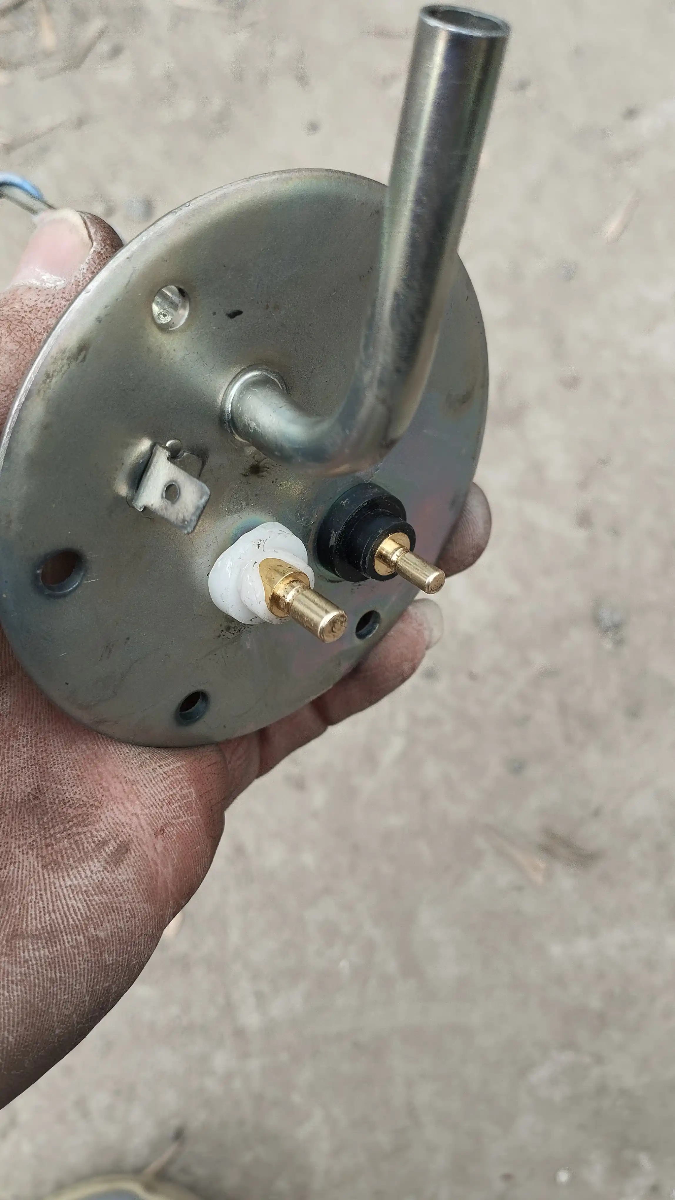 Benzobak datchik Damas/Tico/Matiz/Nexia 1,2,3/Spark/Lacetti/Gentra/Cobalt