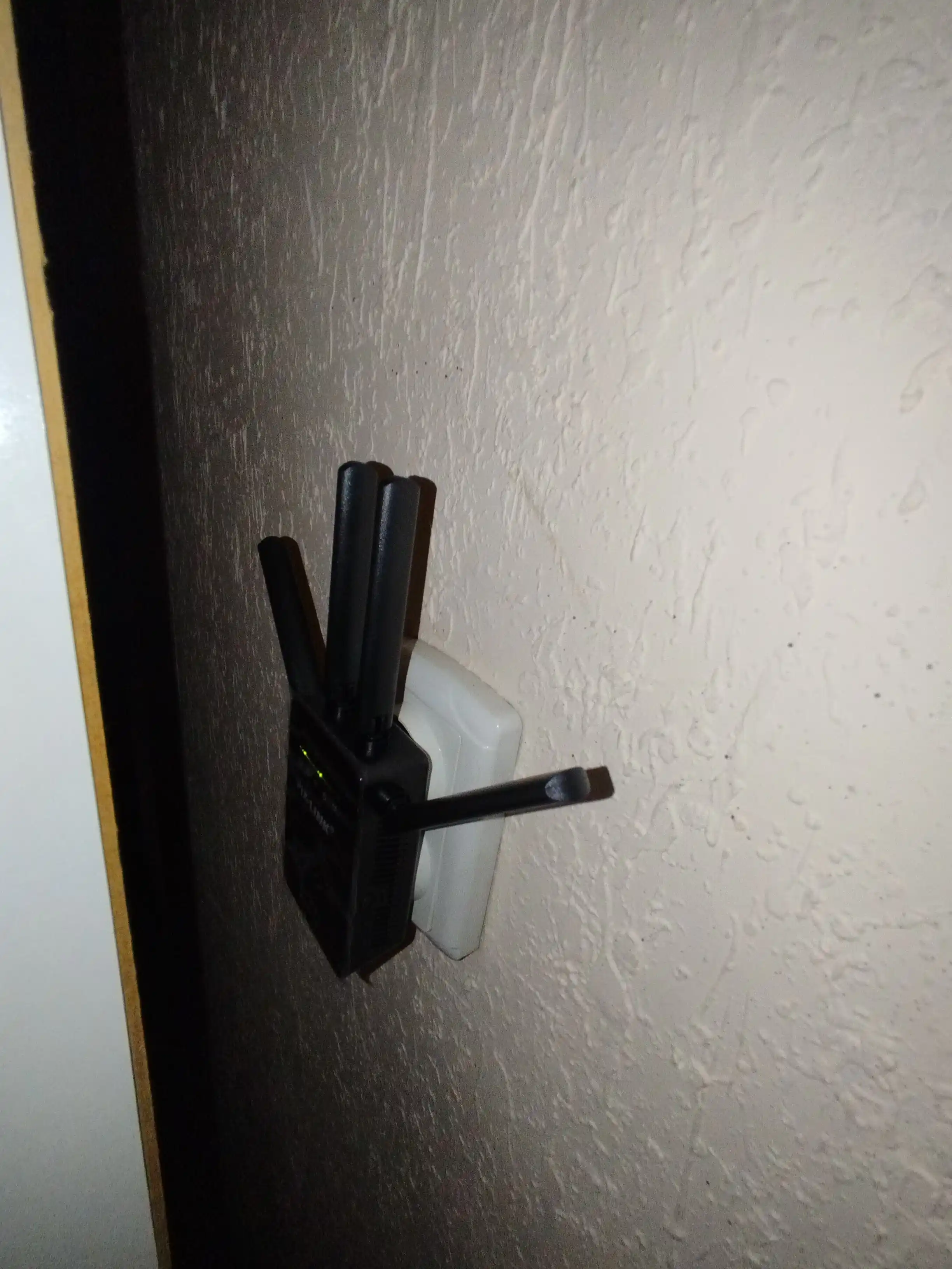 Router Wi-Fi signal kuchaytirgich PIX-LINK 300 Mbit/s gacha, 150 m gacha qamrov