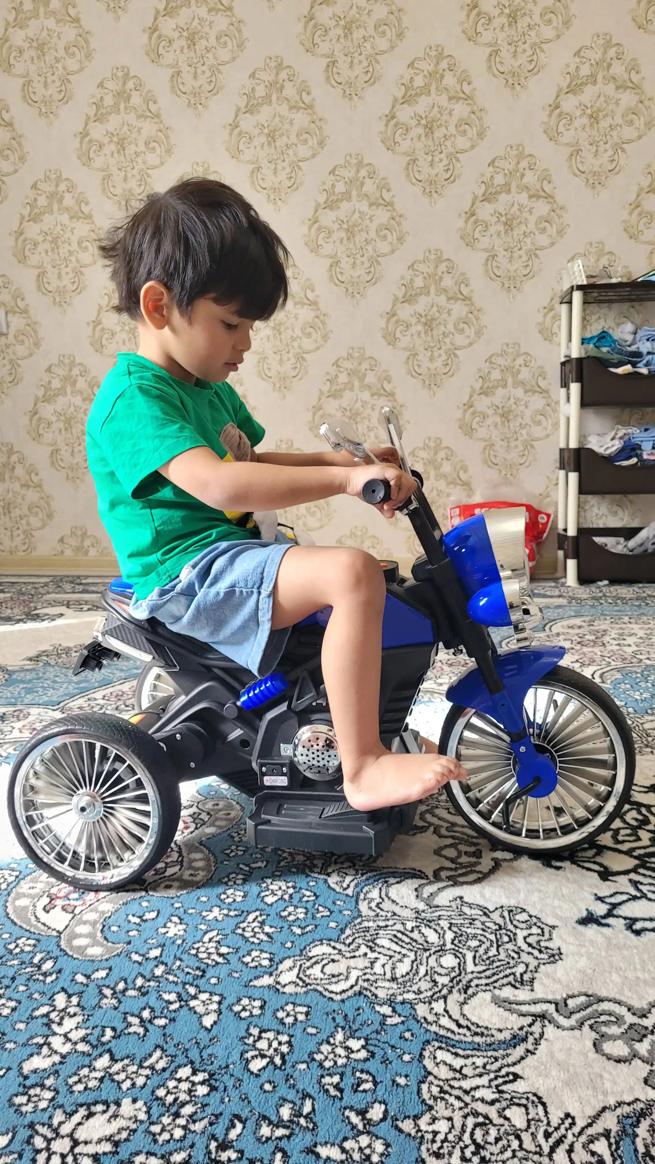 Elektr mototsikl bolalar uchun, akkumulyatorli