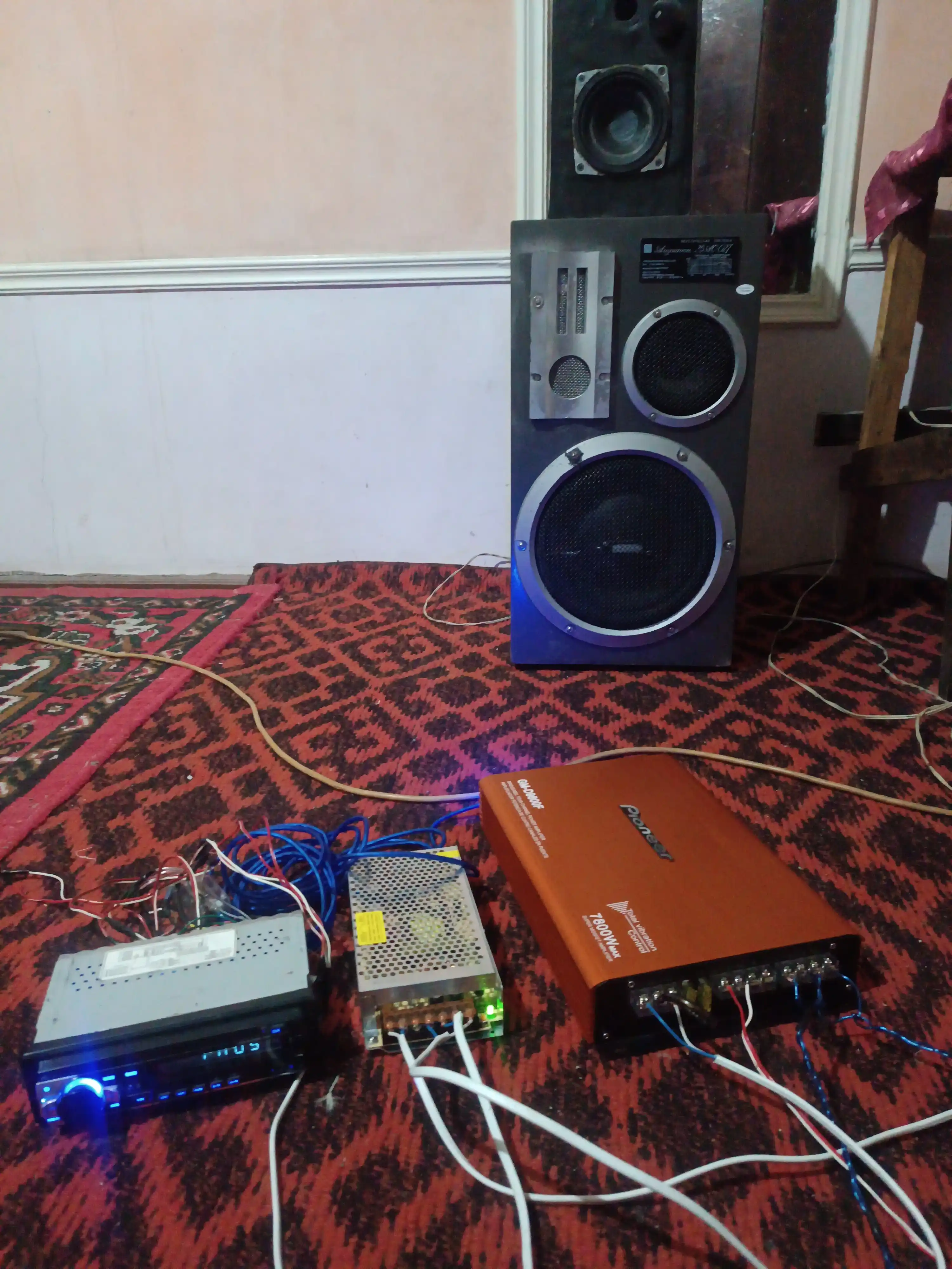 Pioneer Усилитель звука для авто 2-4-канальный, 2200-6800 Вт