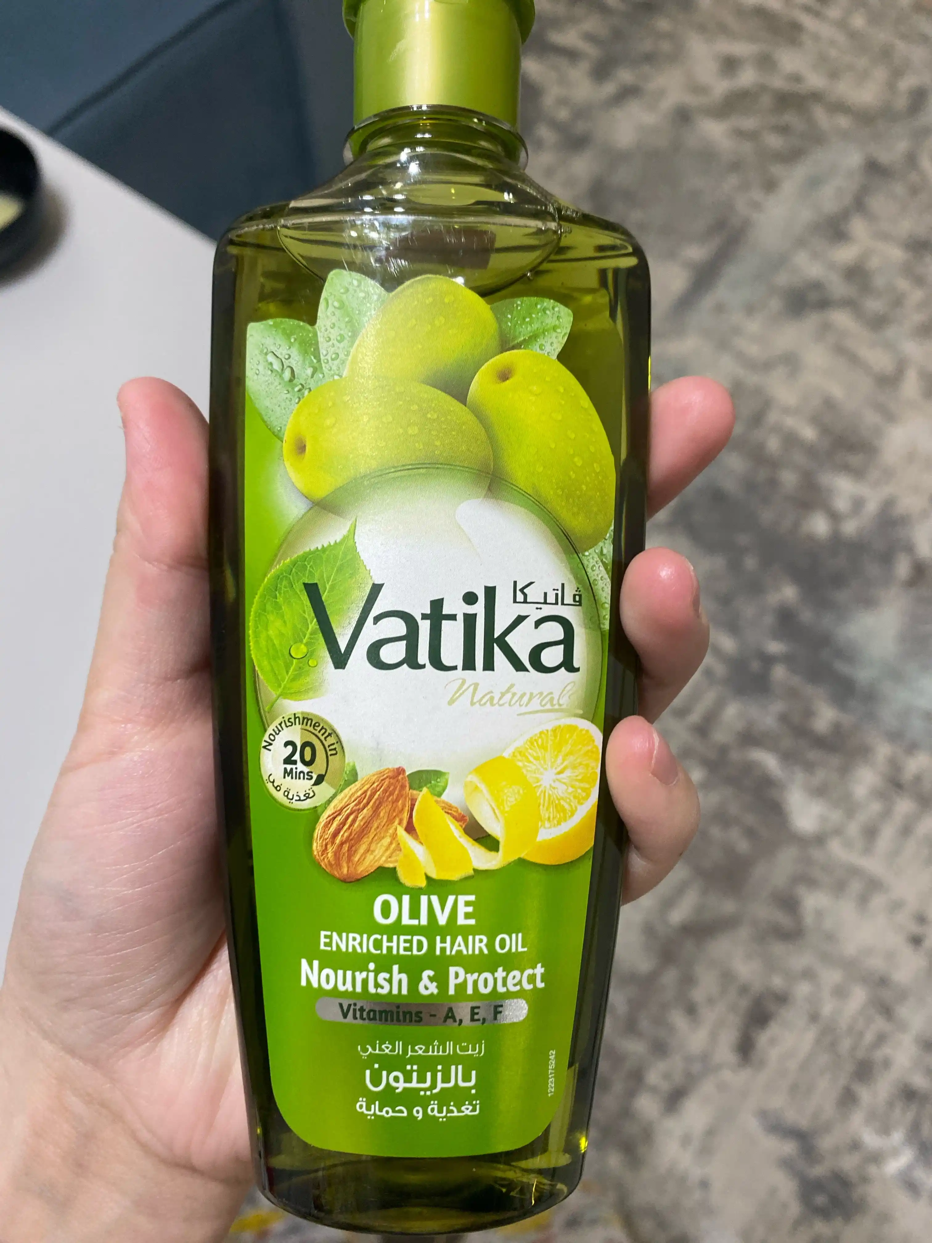 Soch yog'i Dabur Vatika Olive, amla va zaytun, oziqlantirish va himoya qilish, 200 ml