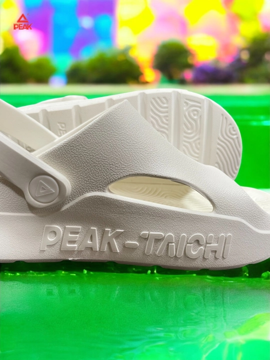 Sandallar PEAK SPORT, taglik Taichi texnologiyasi bilan