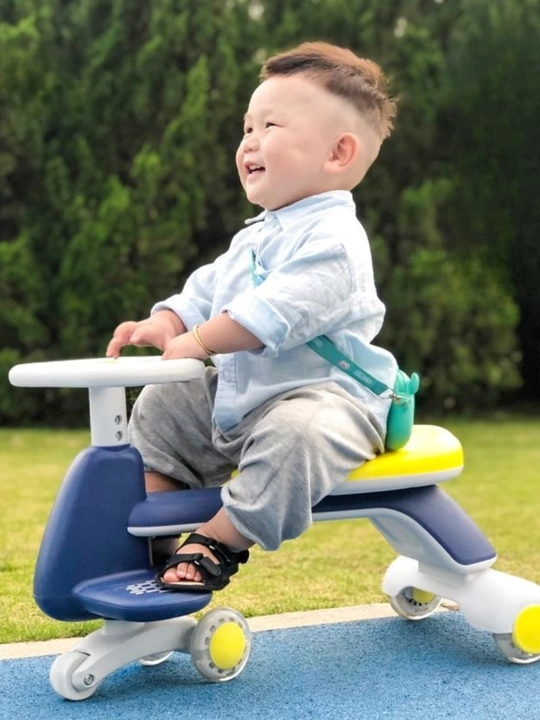 Bibikar, Tolokar Lebei, bolalar avtomashinalari, Baby car