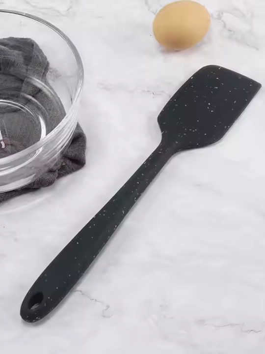 Silikon kurakcha, kapkir, issiqlikka chidamli va yopishmaydigan