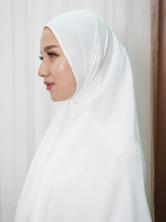 Abaya ko‘ylagi, himar, joynamoz, tasbeh, karobka va lentali sovg‘a to‘plami