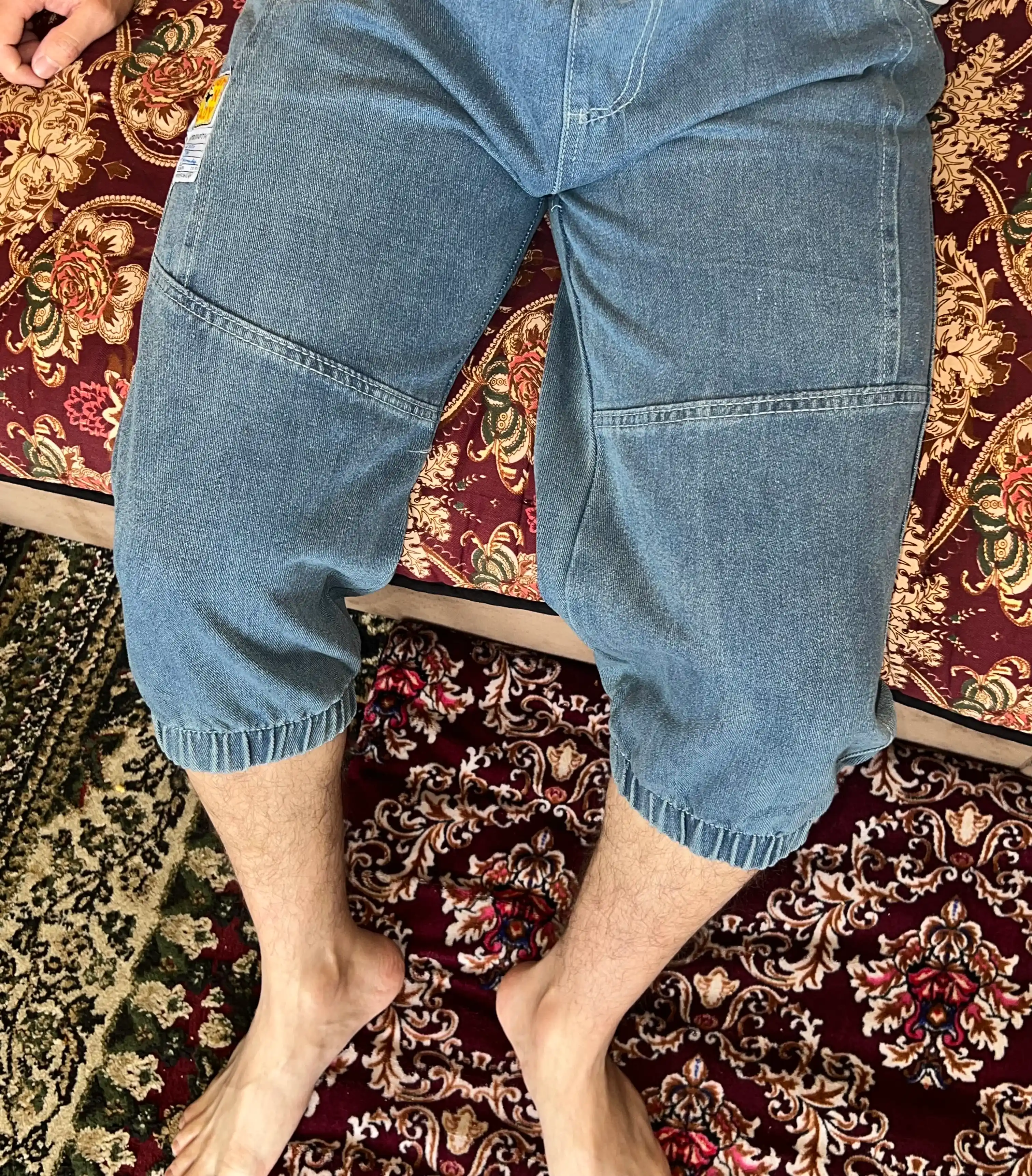 Erkaklar uchun jinsi shortilar, bahor, yoz, kuz uchun
