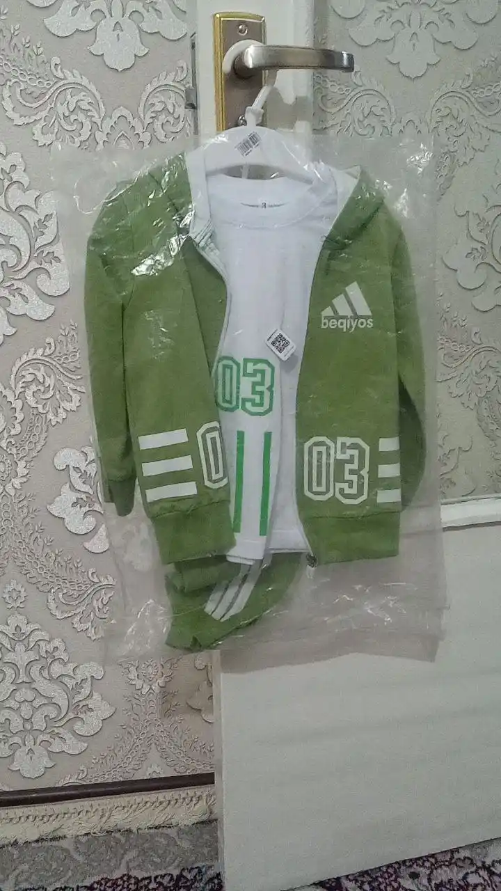 O'g'il bolalar uchun sport kostyumi, uch qismli, 1-3 yoshli bolalar uchun