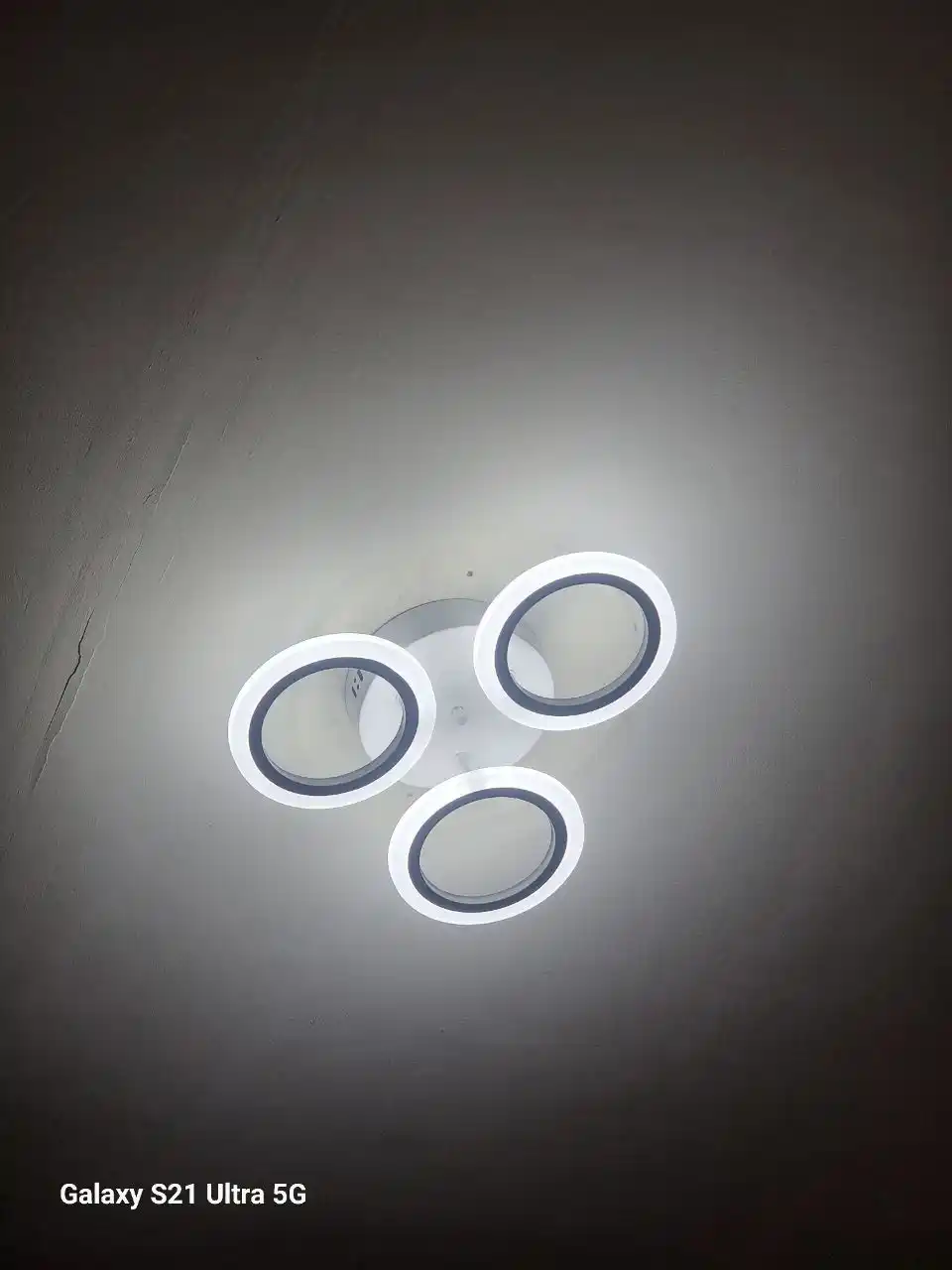 Qandil LED, 3 xil yoritish rejimli, pult bilan, yotoqxona, zal, koridor uchun