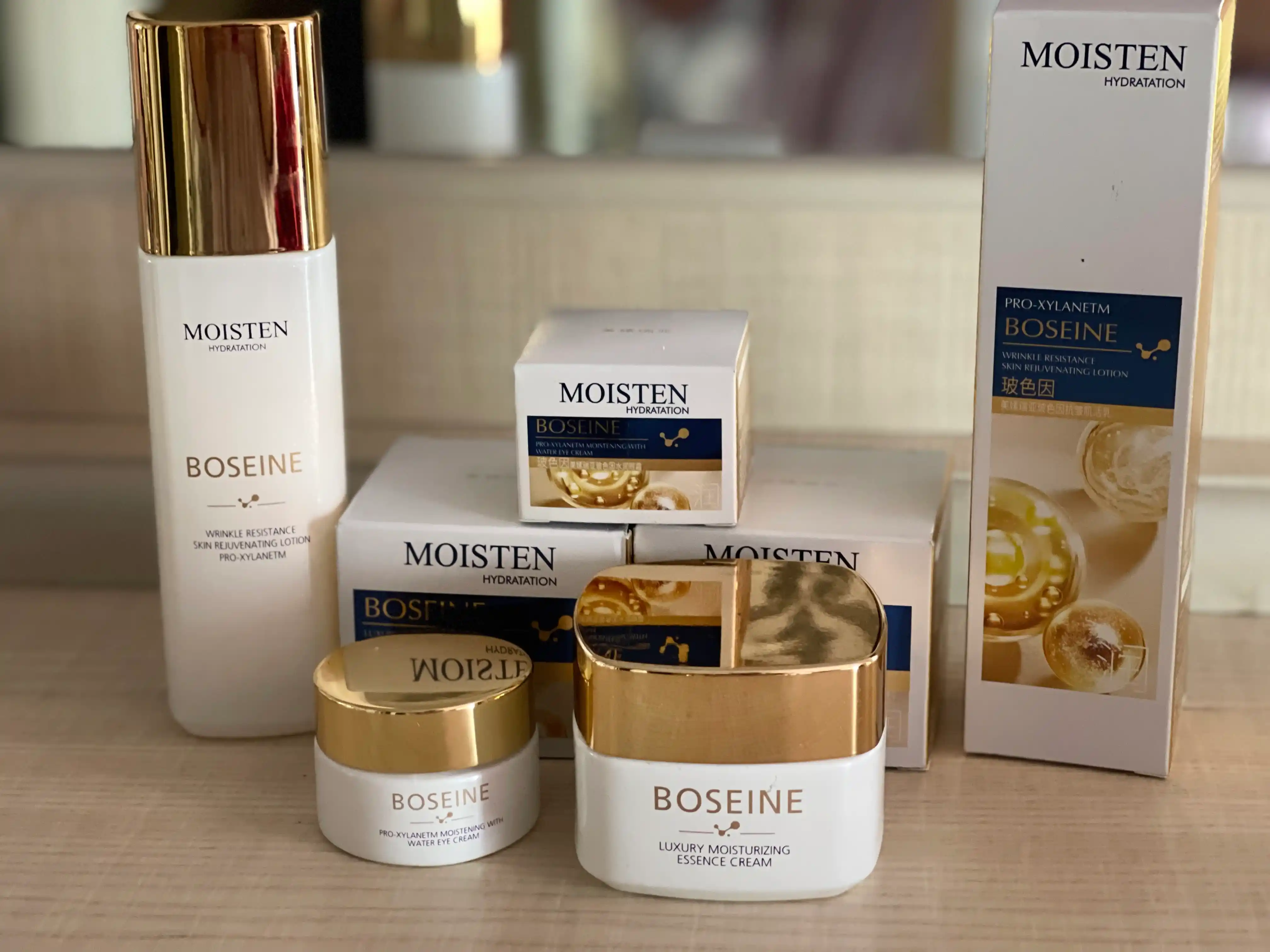 Молочко Boseine Essence омолаживает, увлажняет и предотвращает сухость кожи всего тела