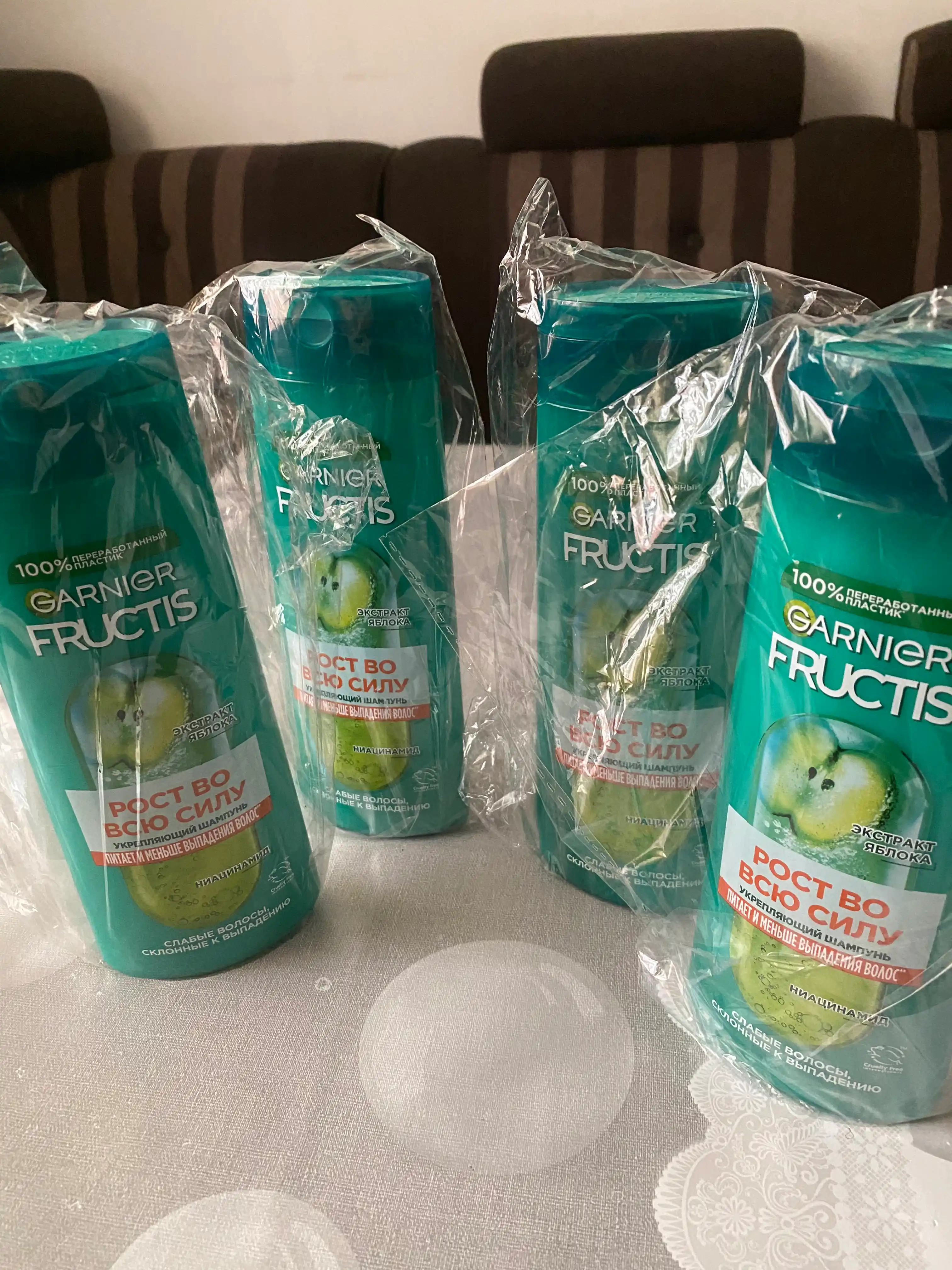 Shampun Garnier Fructis, yo'liq quvvat bilan o'sadi, zaiflashgan sochlar uchun, 400 ml